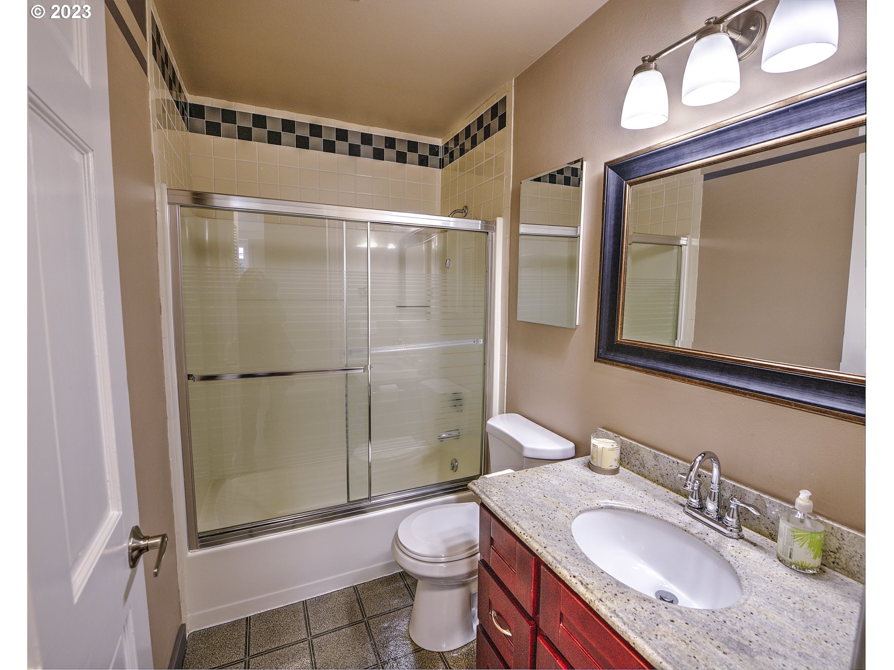 Photo #6: 23256335 Listing 