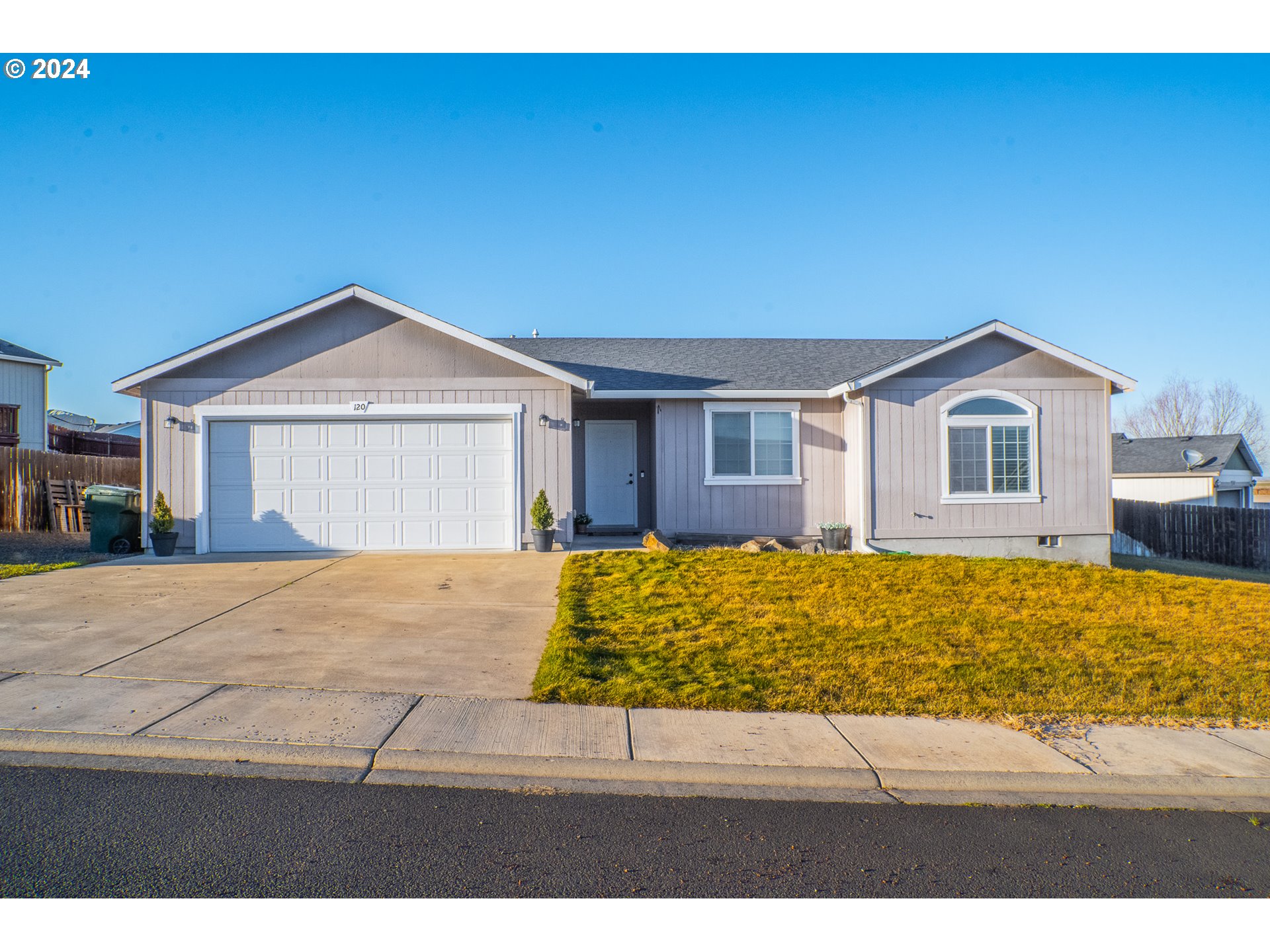 120 TEAL CT, Stanfield, OR 