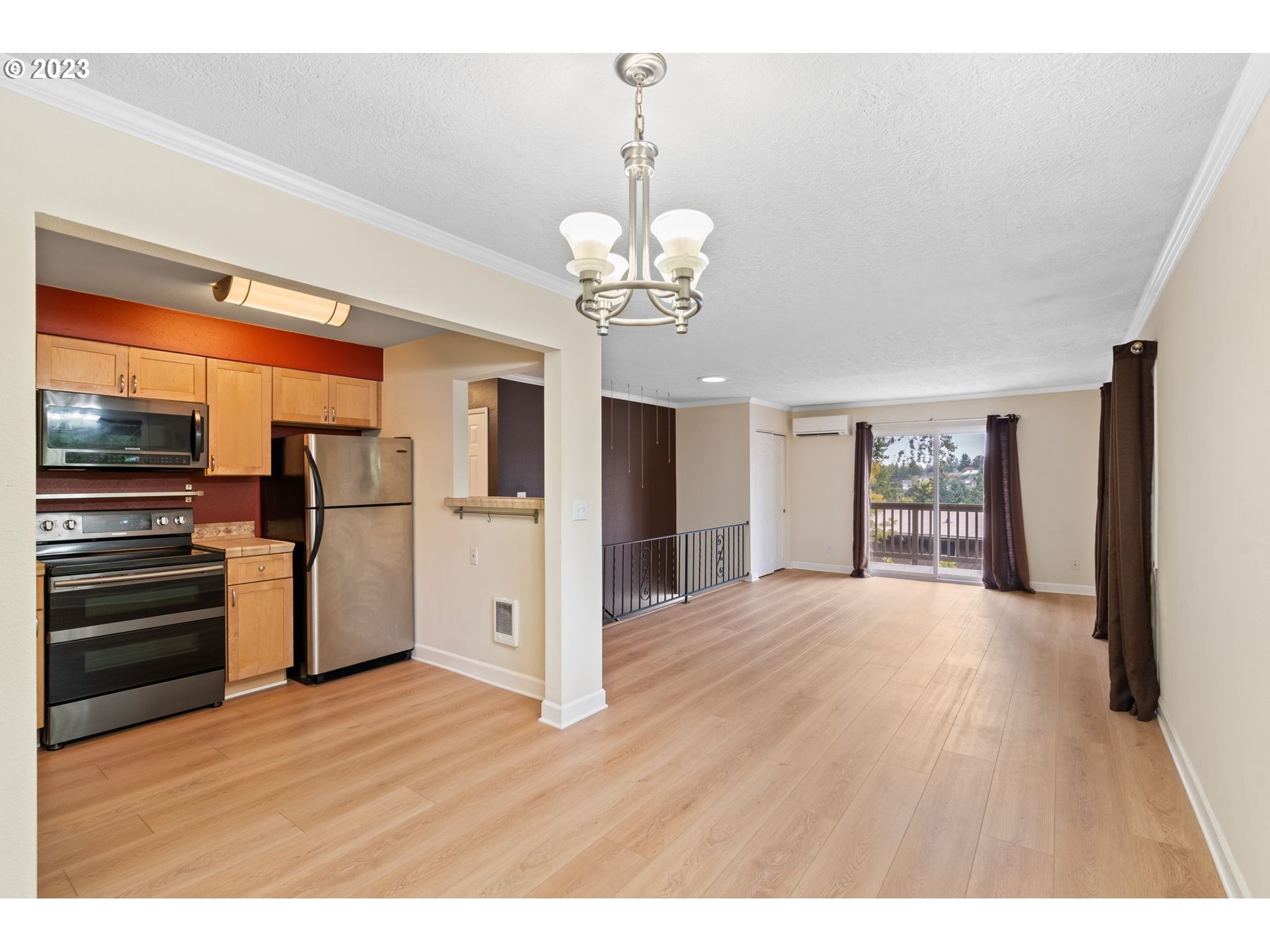 Photo #8: 23257418 Listing 