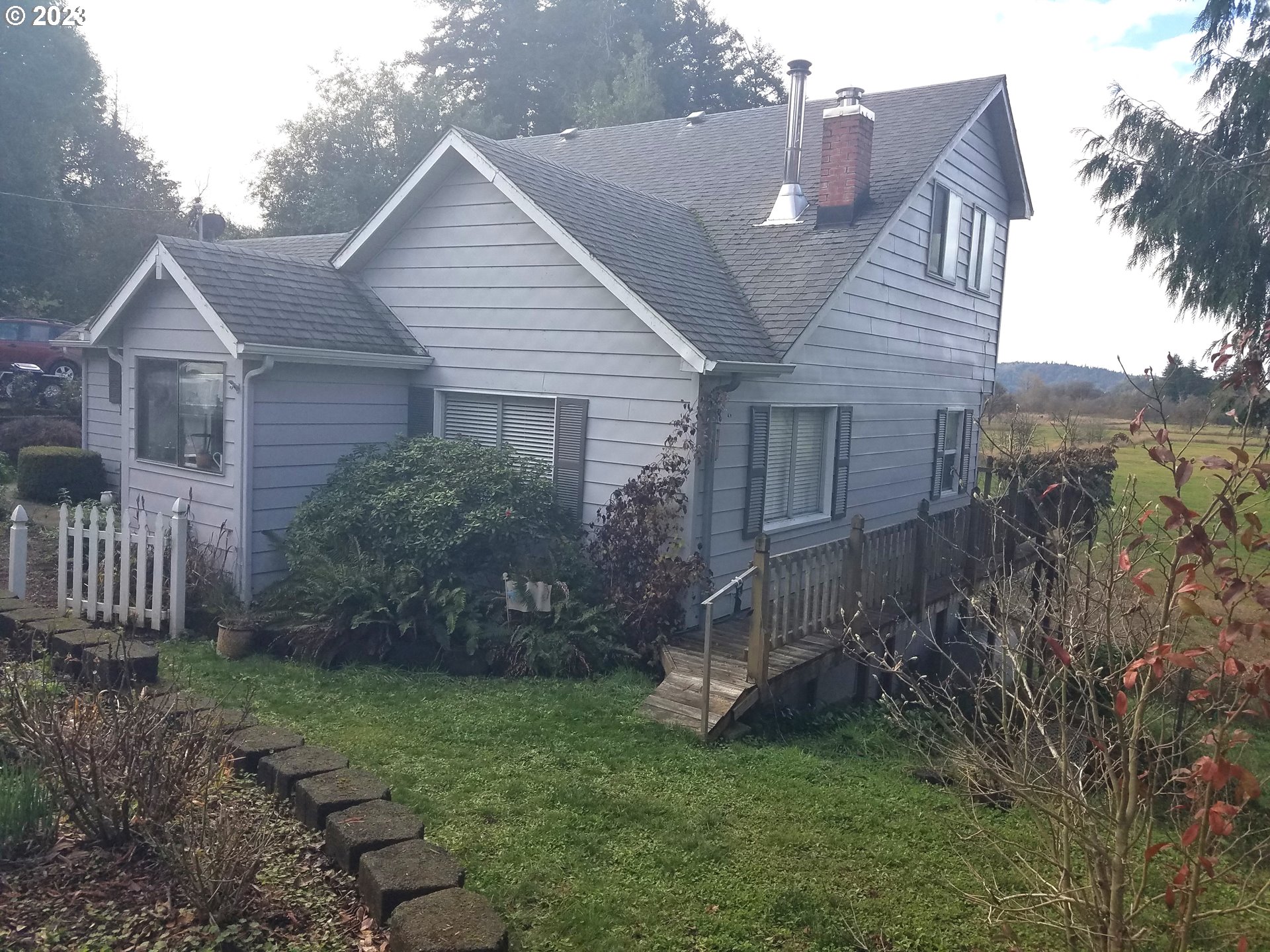 877 N BIRCH ST, Coquille, OR 