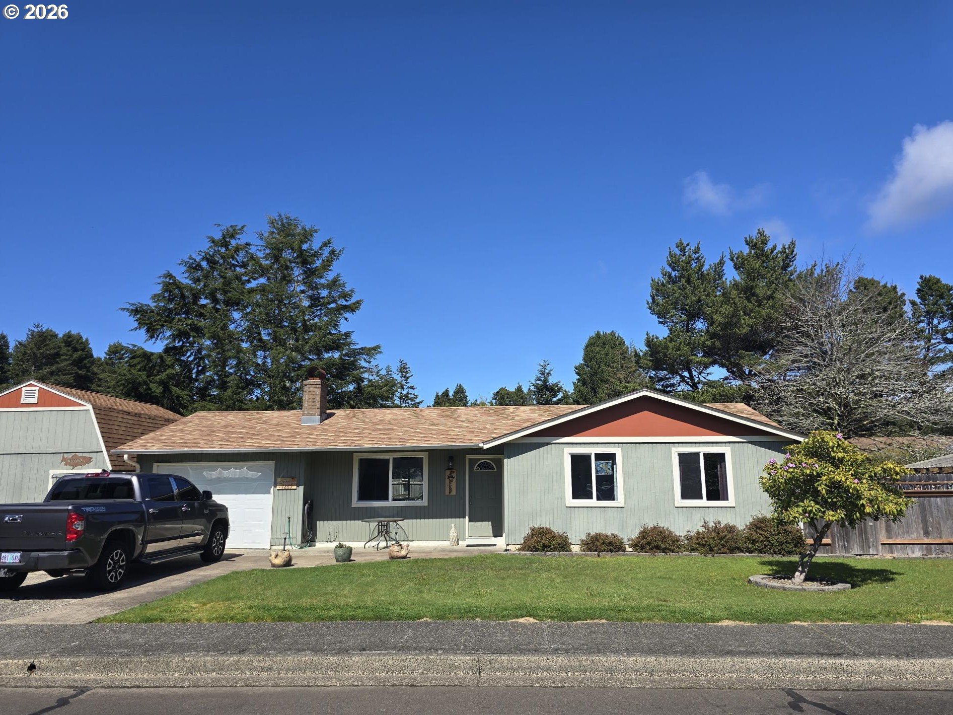 129 EVERGREEN LN, Florence, OR, 97439