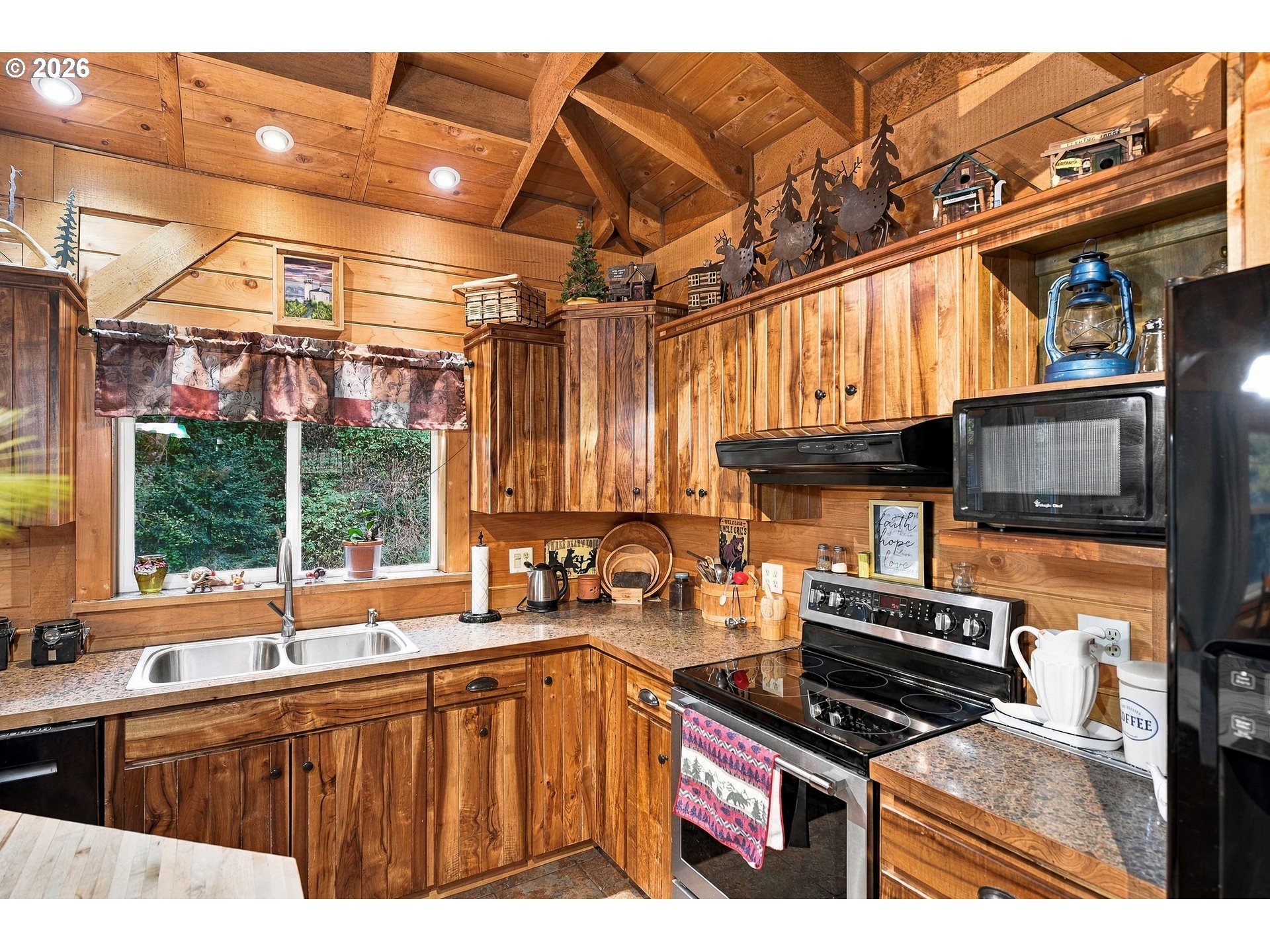 51256 SALMON GULCH RD, Myrtle Point, OR 97458