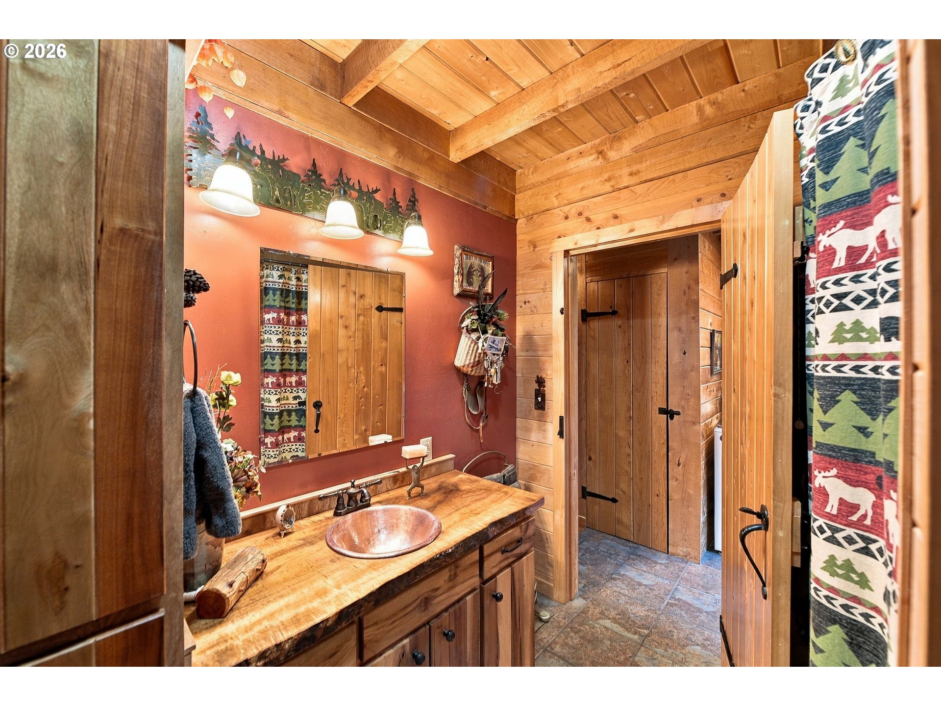 51256 SALMON GULCH RD, Myrtle Point, OR 97458