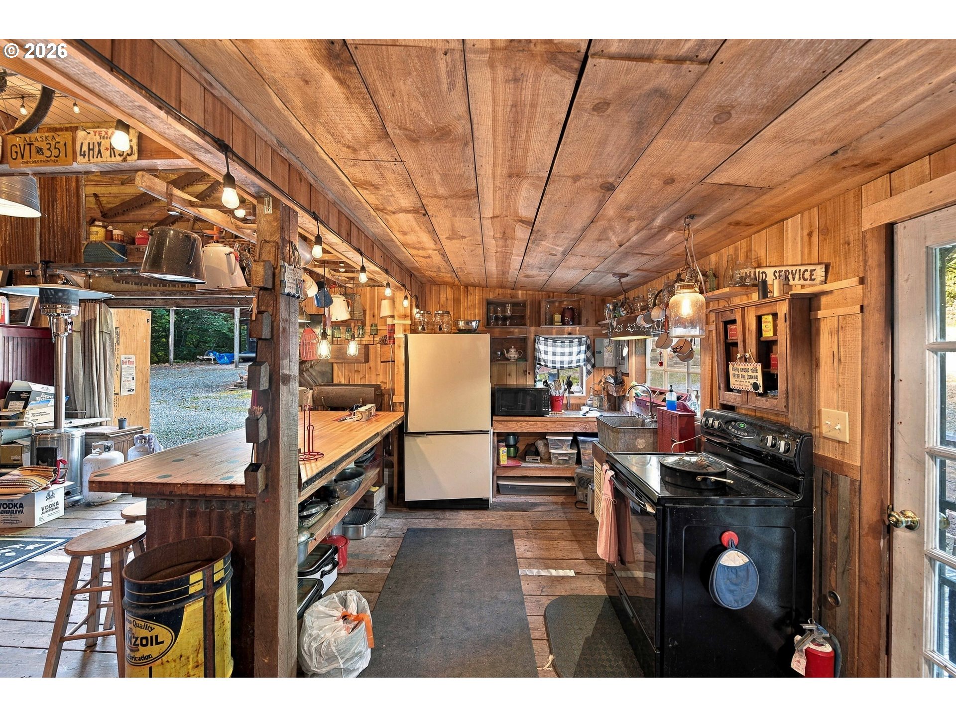 51256 SALMON GULCH RD, Myrtle Point, OR 97458