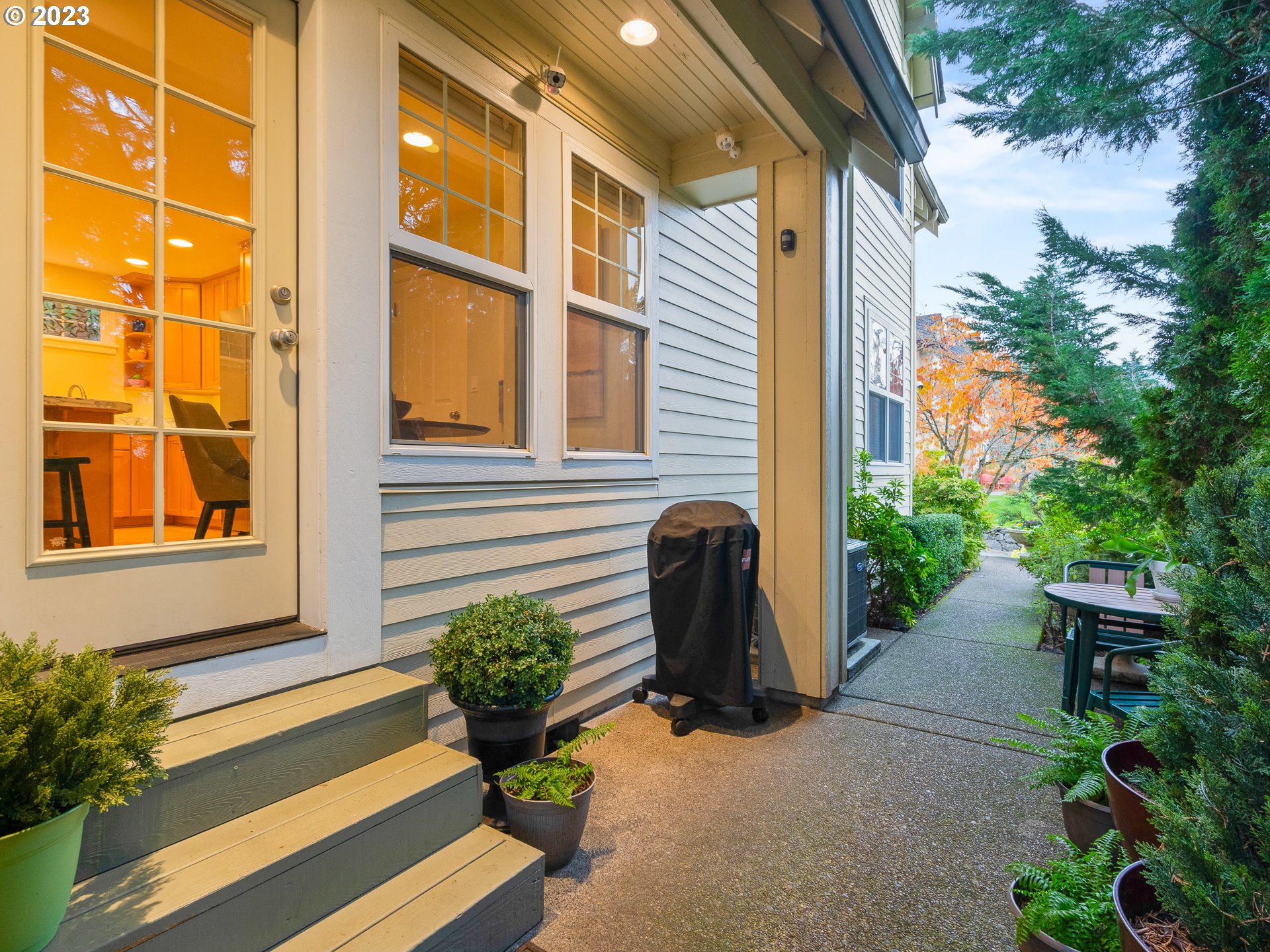 Photo #6: 23265456 Listing 