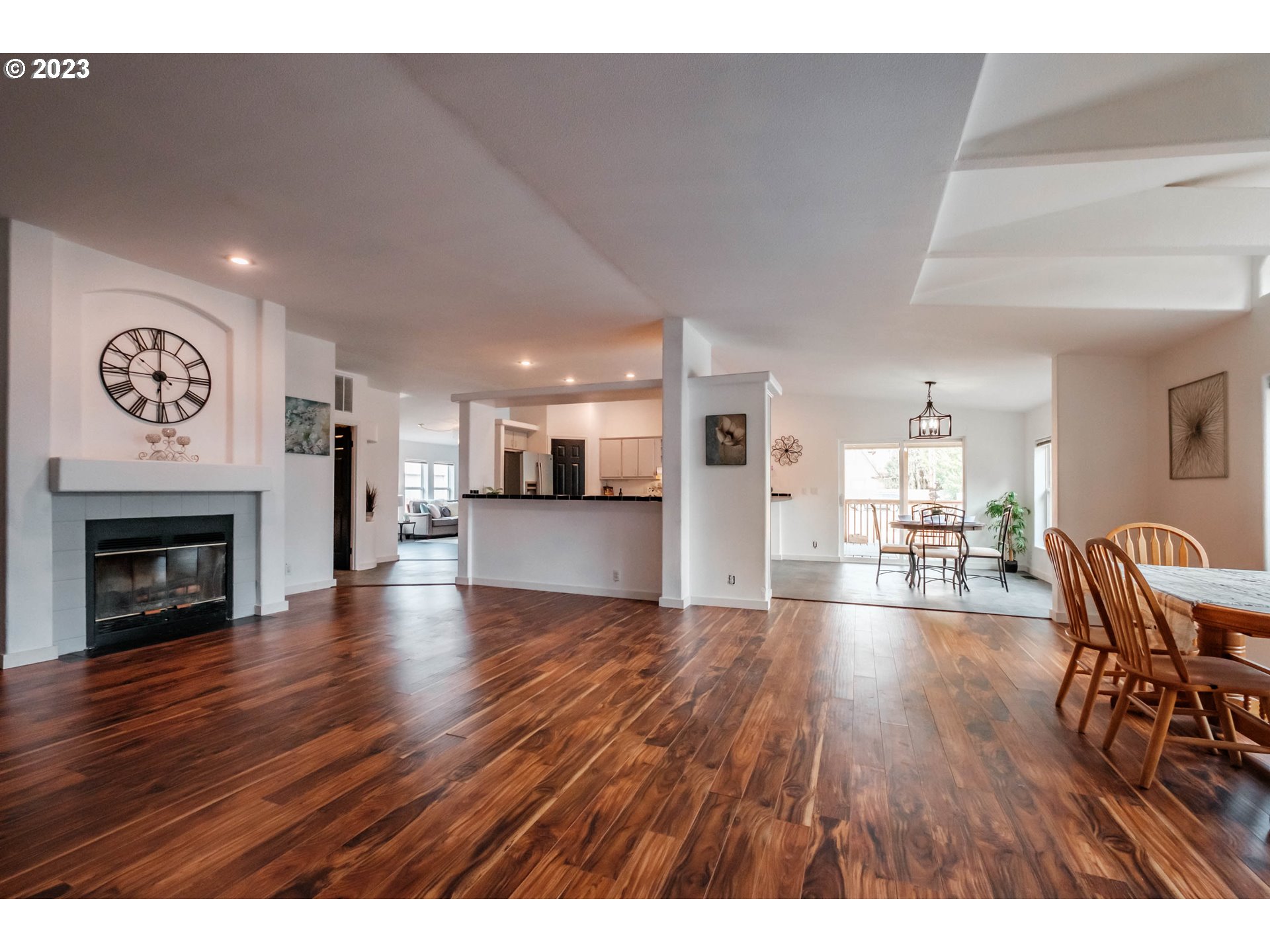 37041 ROCK HILL DR