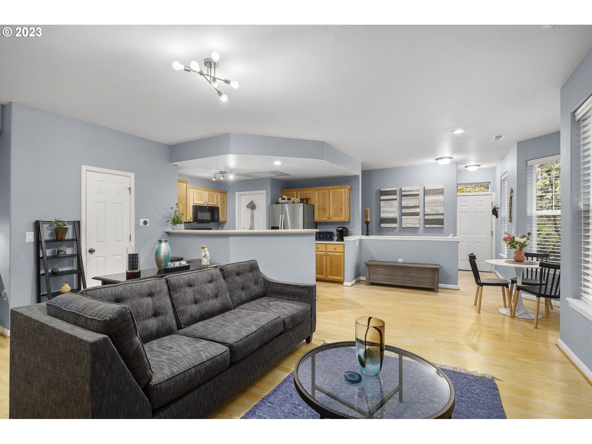 Photo #9: 23273967 Listing 