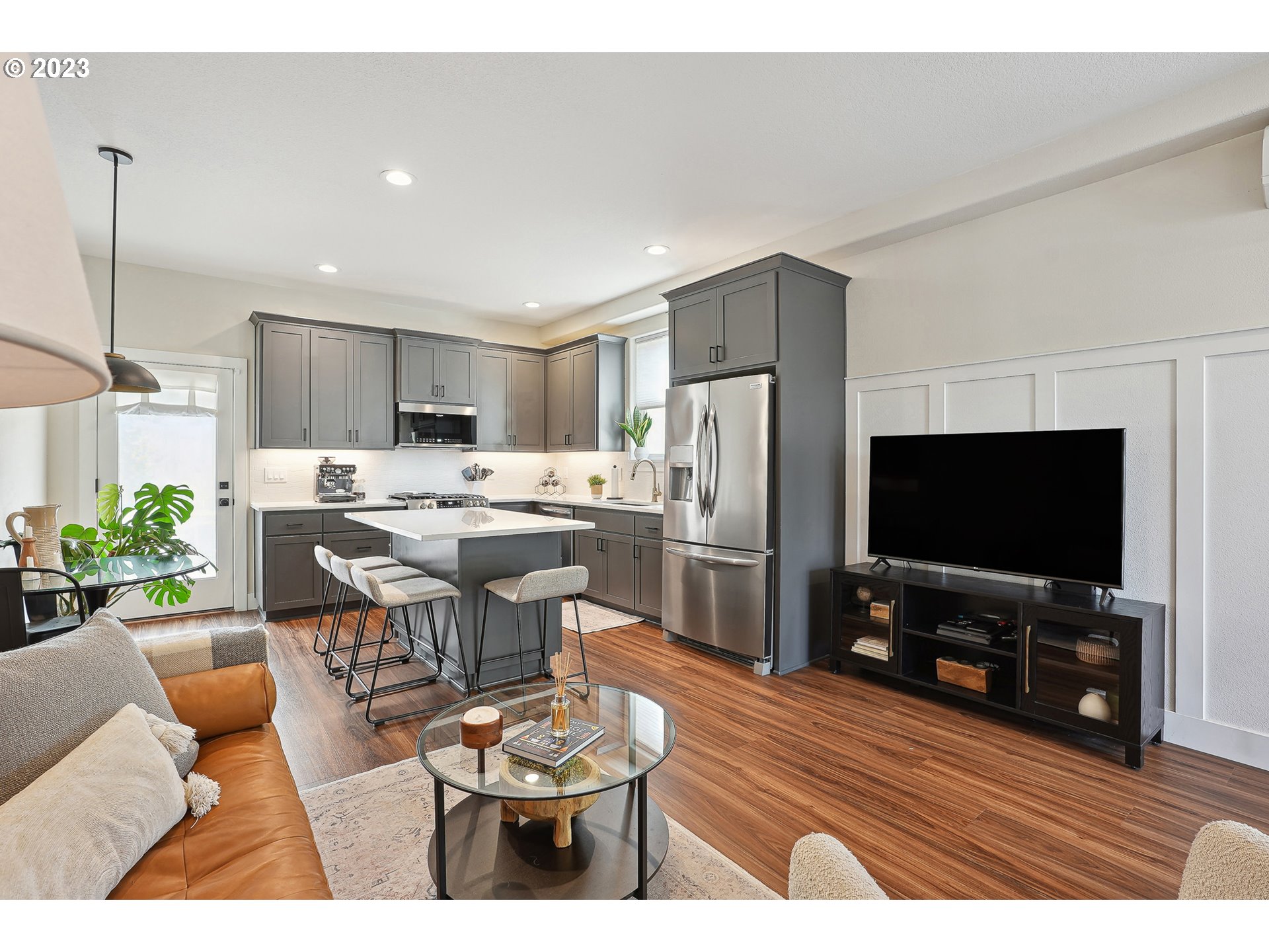 Photo #5: 23276894 Listing 