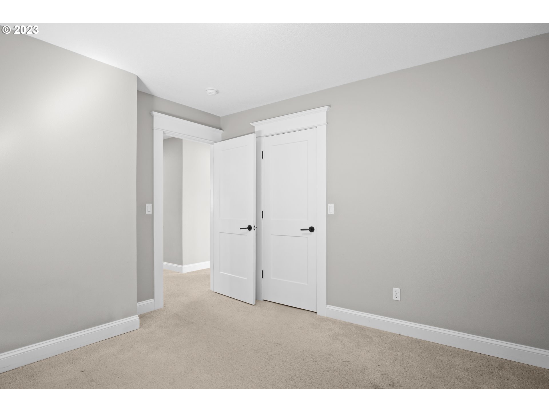 Photo #15: 23278133 Listing 