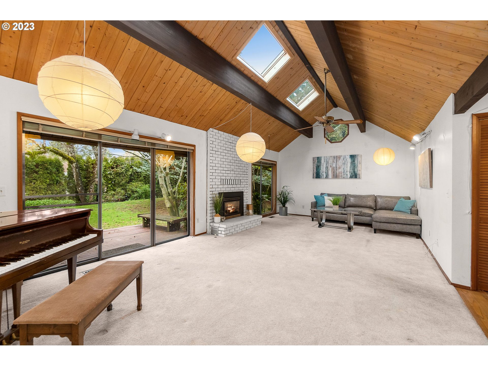 Photo #3: 23279545 Listing 