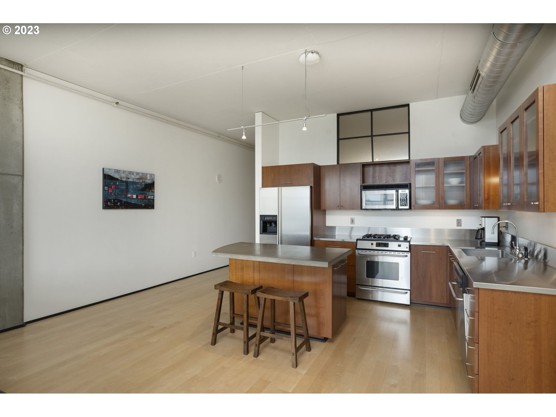 Photo #2: 23280637 Listing 