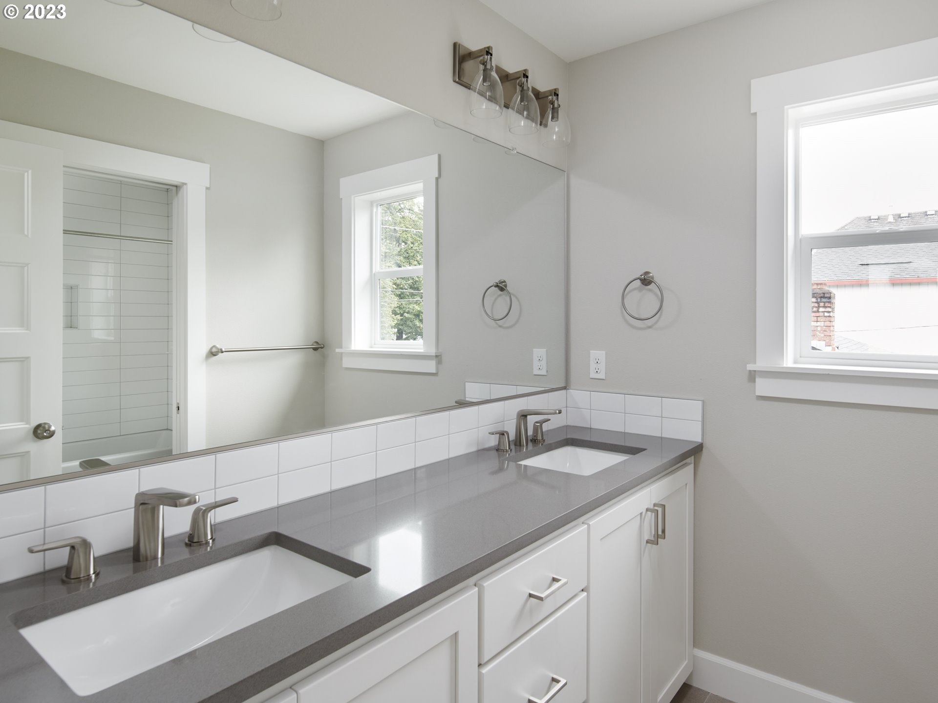 Photo #6: 23284839 Listing 