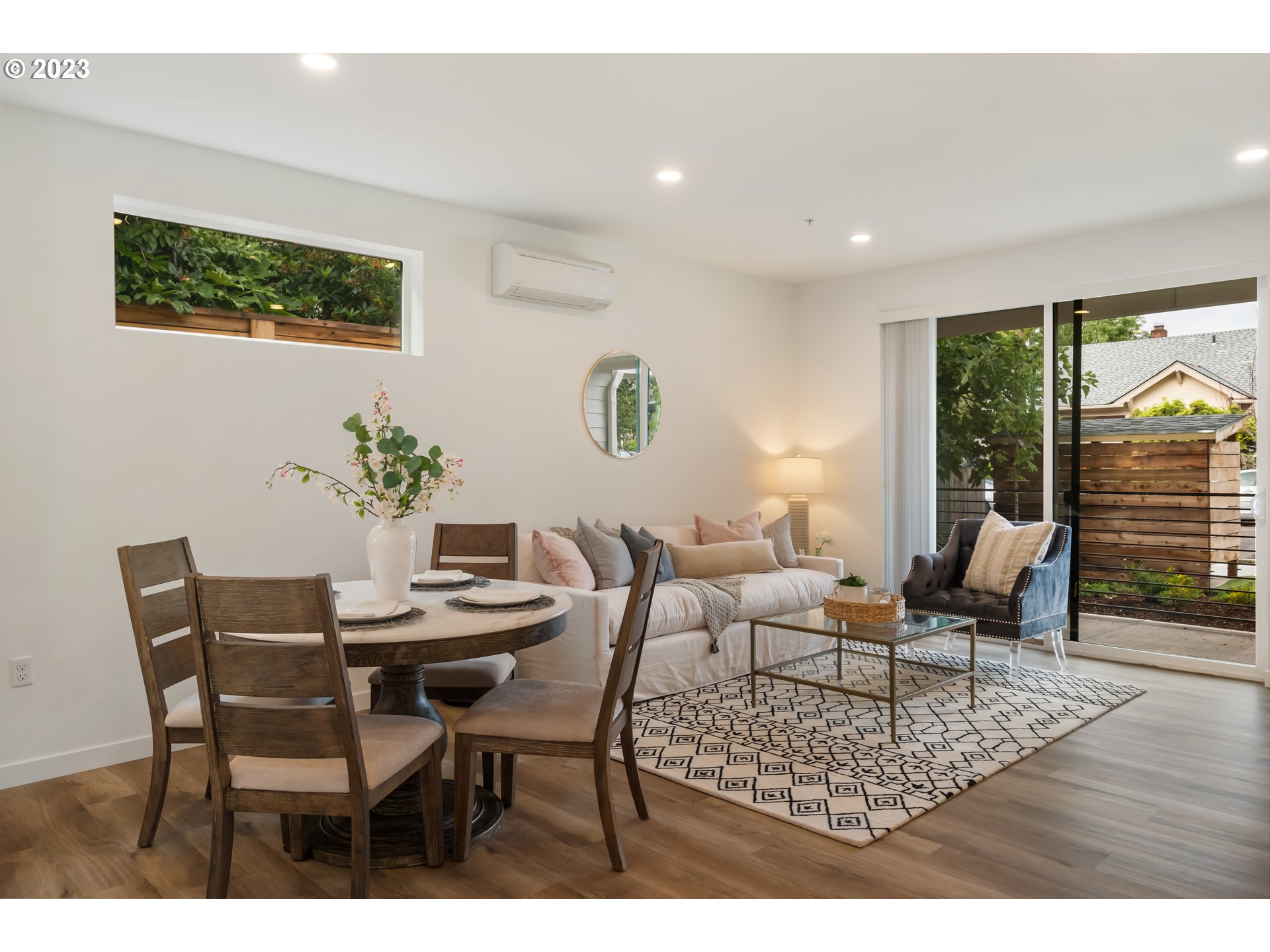 Photo #4: 23285173 Listing 