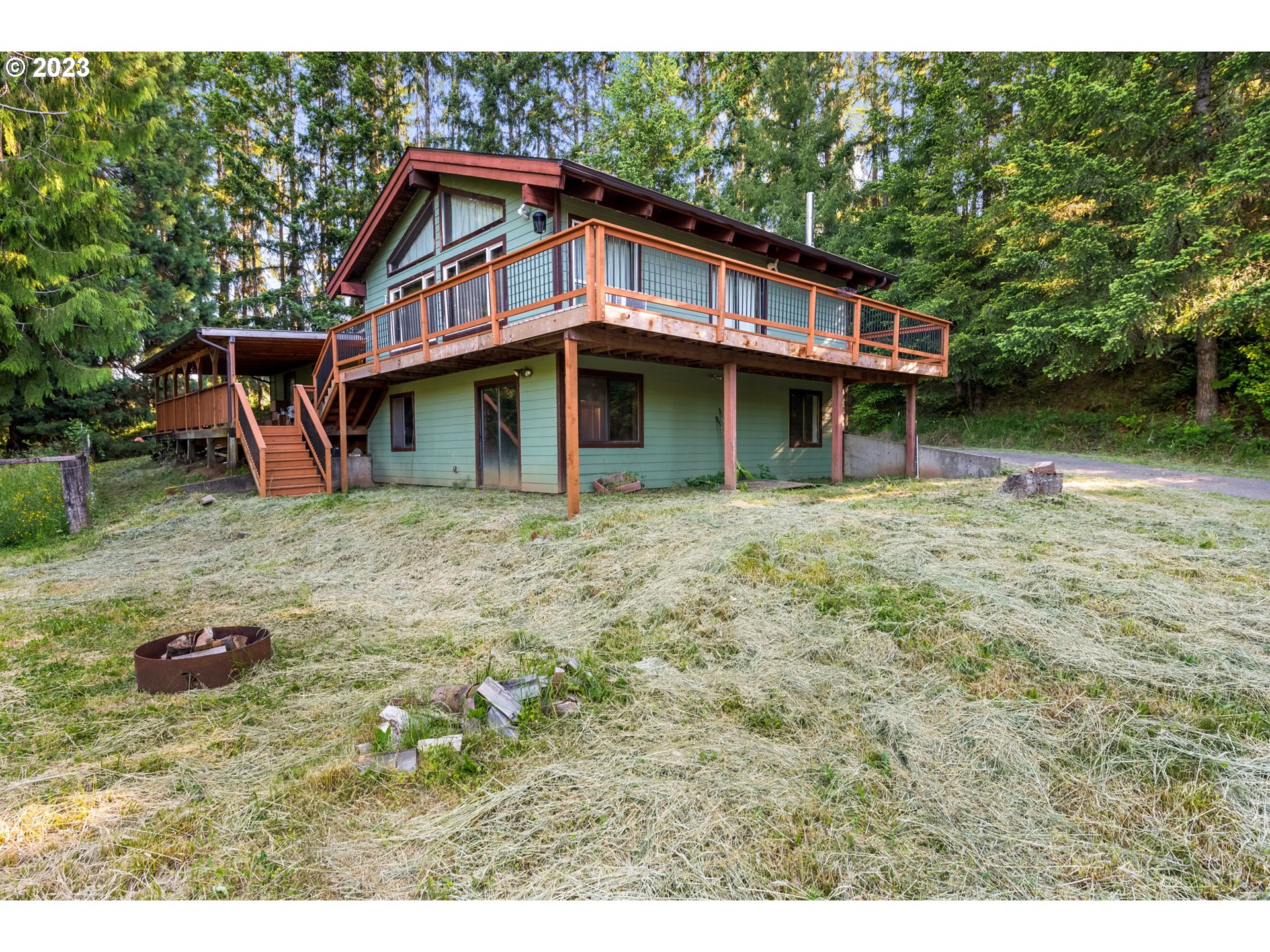 1000  Ostrander Rd, Kelso, WA 98626