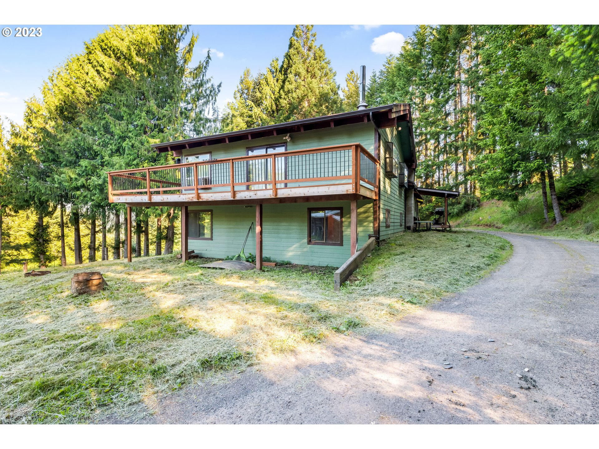 1000  Ostrander Rd, Kelso, WA 98626