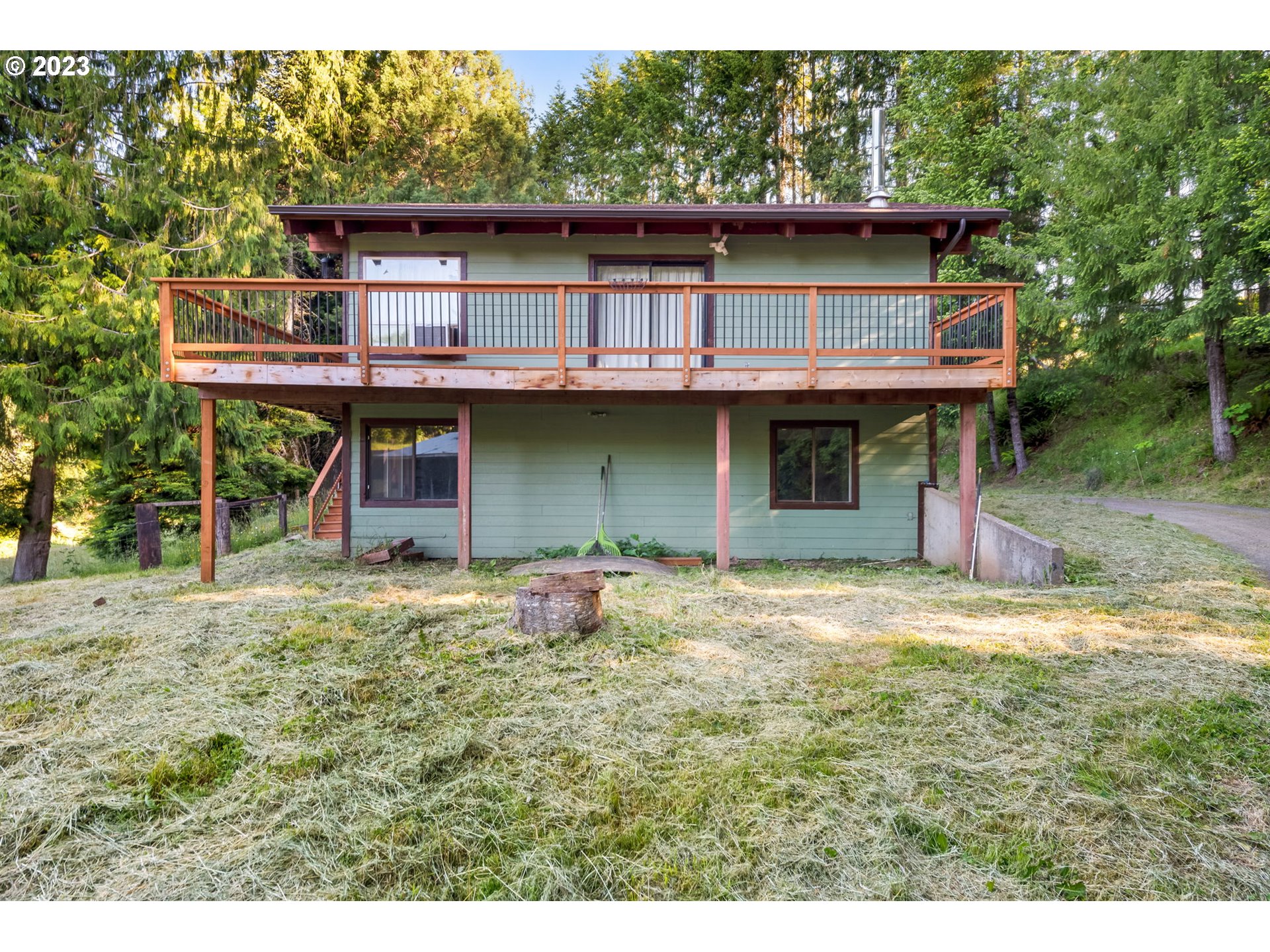 1000  Ostrander Rd, Kelso, WA 98626