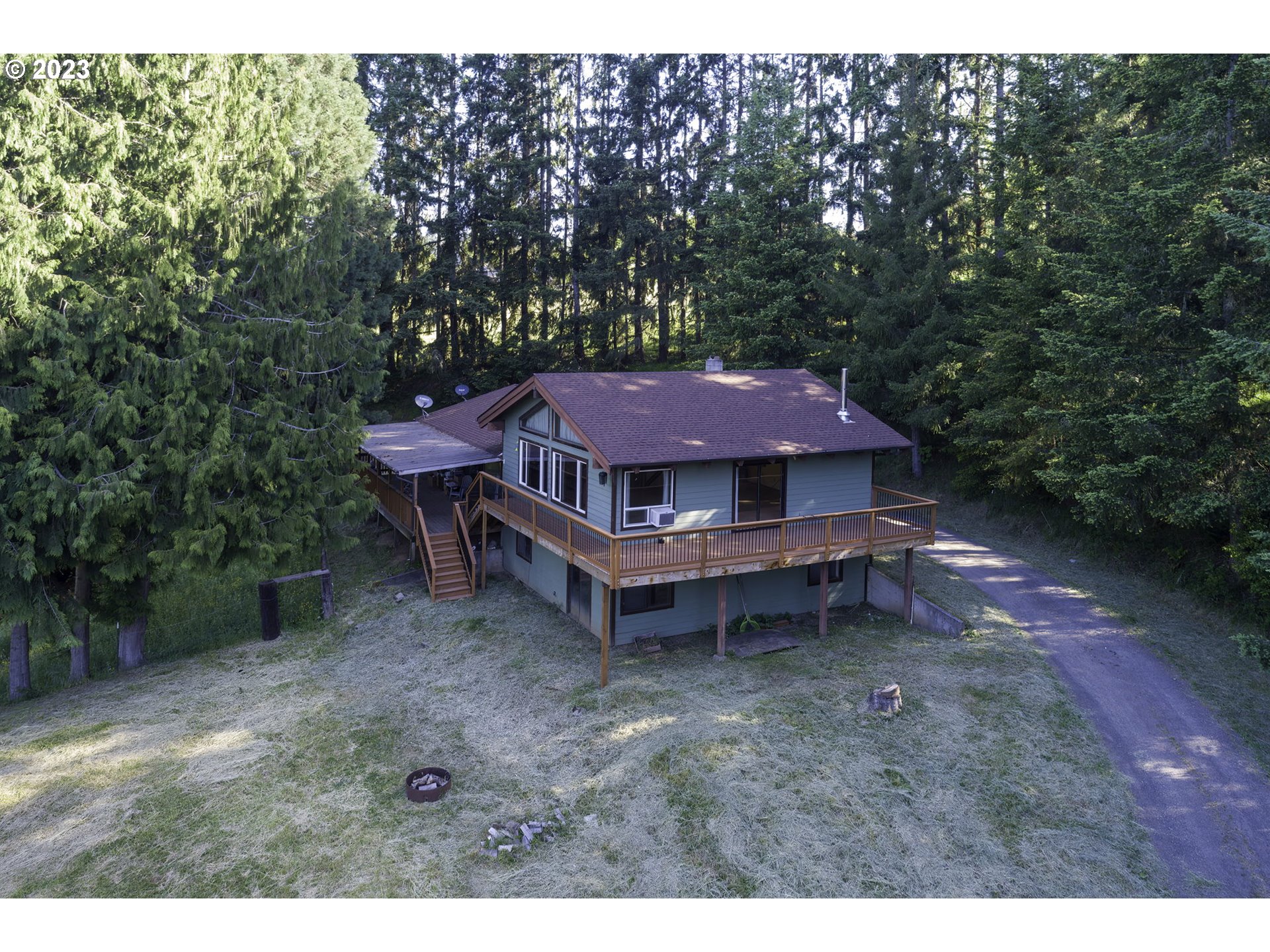 1000  Ostrander Rd, Kelso, WA 98626