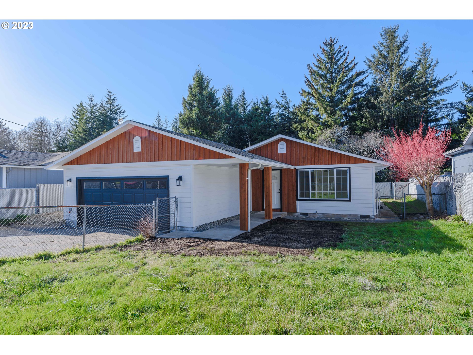 710 S WASSON ST, Coos Bay, OR 97420