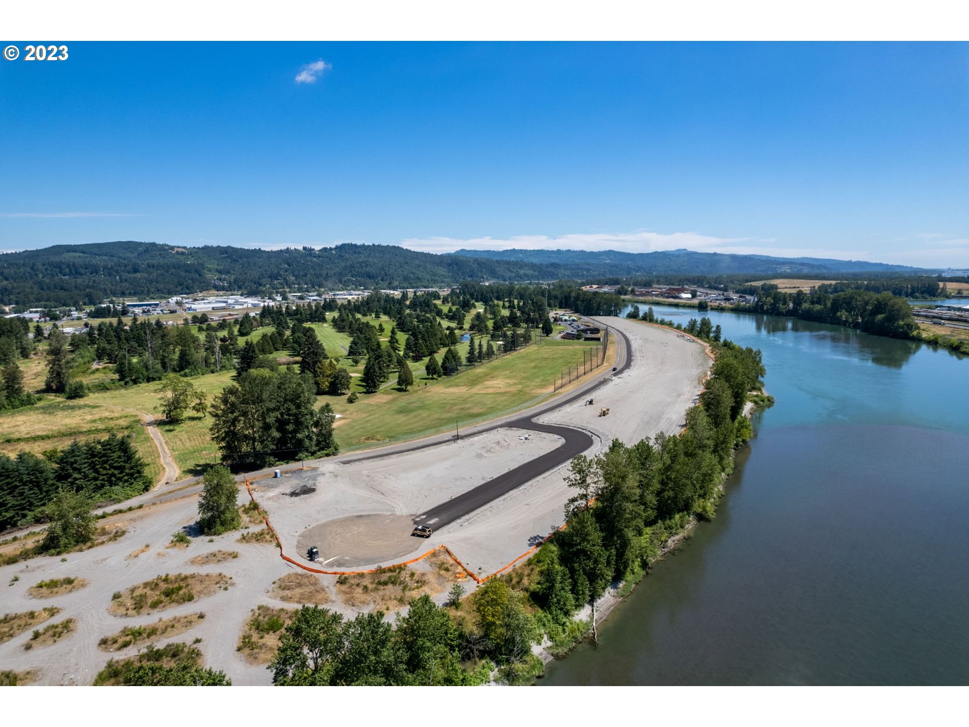 2088 S River Rd, Kelso, WA 98626