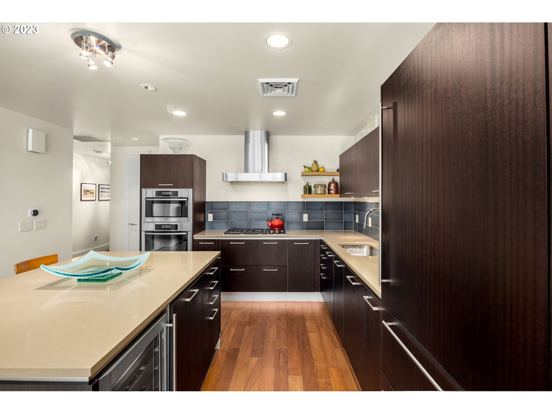 Photo #4: 23300331 Listing 