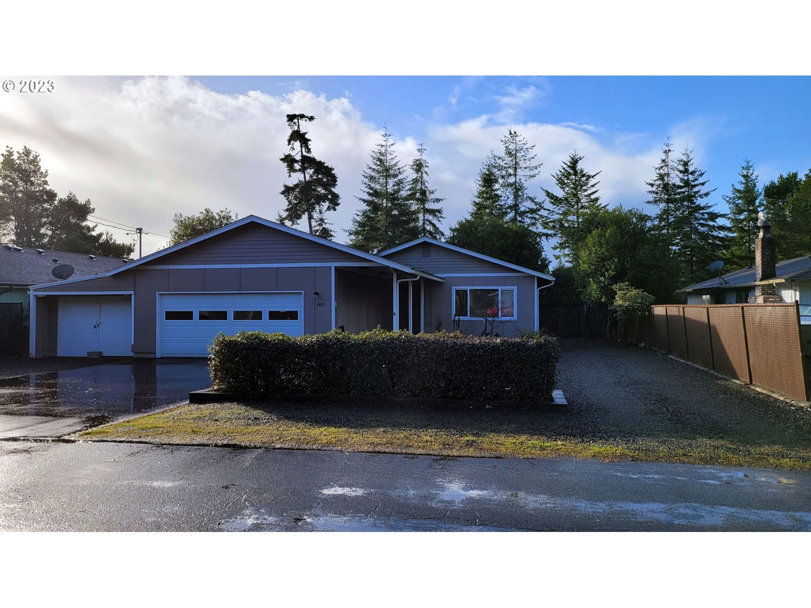 1402 20TH ST, Florence, OR 97439