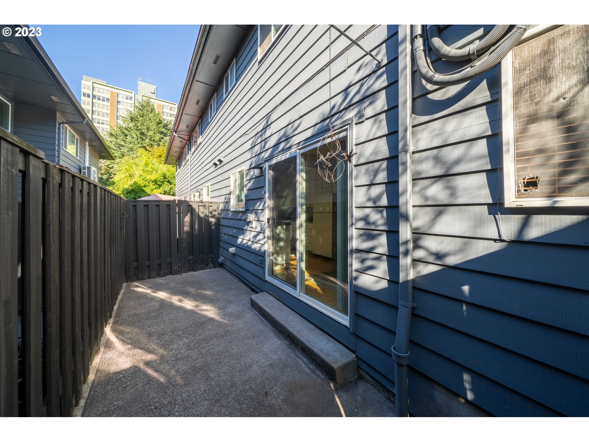 Photo #24: 23311080 Listing 