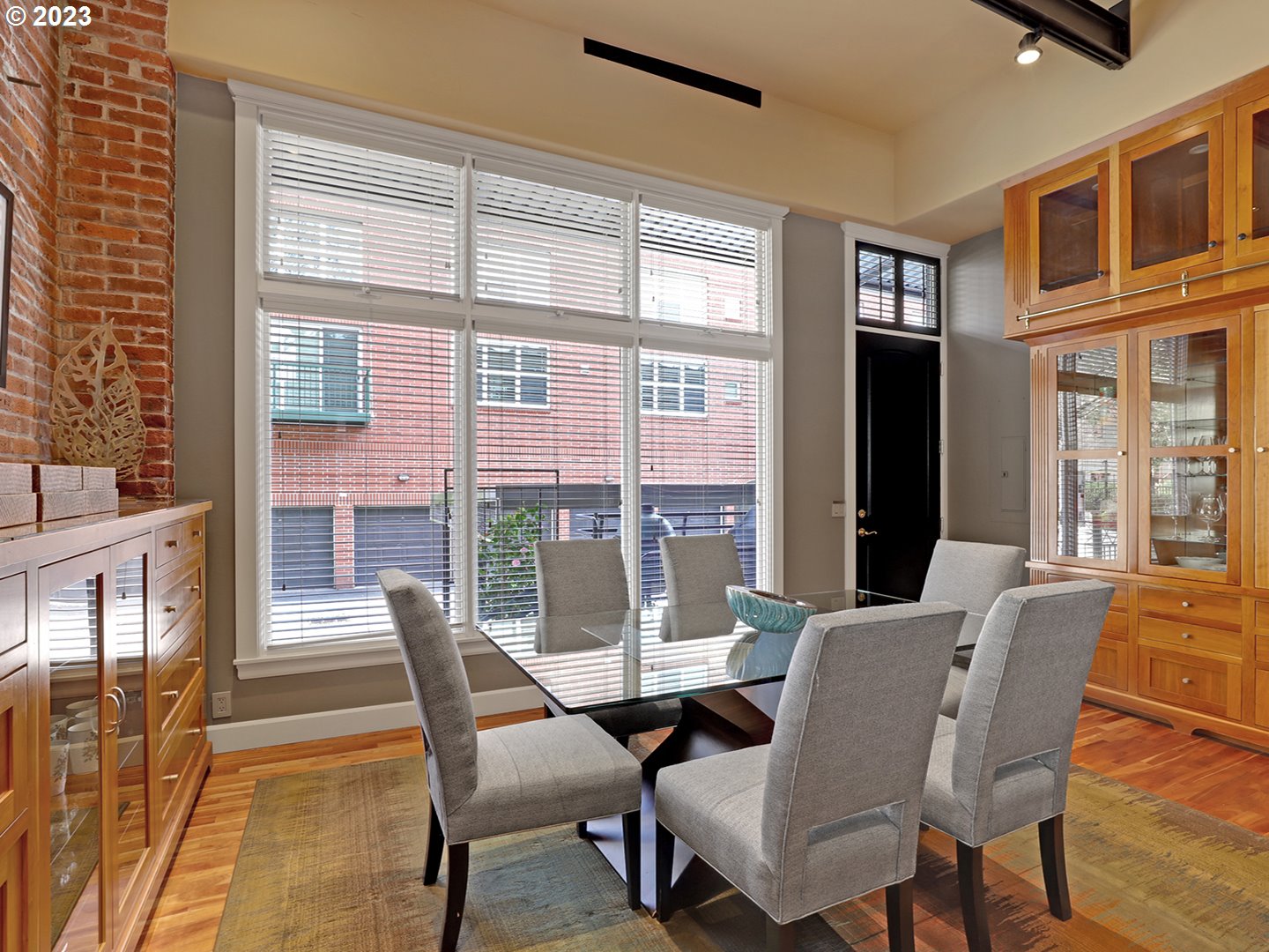 636 NW 11TH AVE Portland, OR 97209