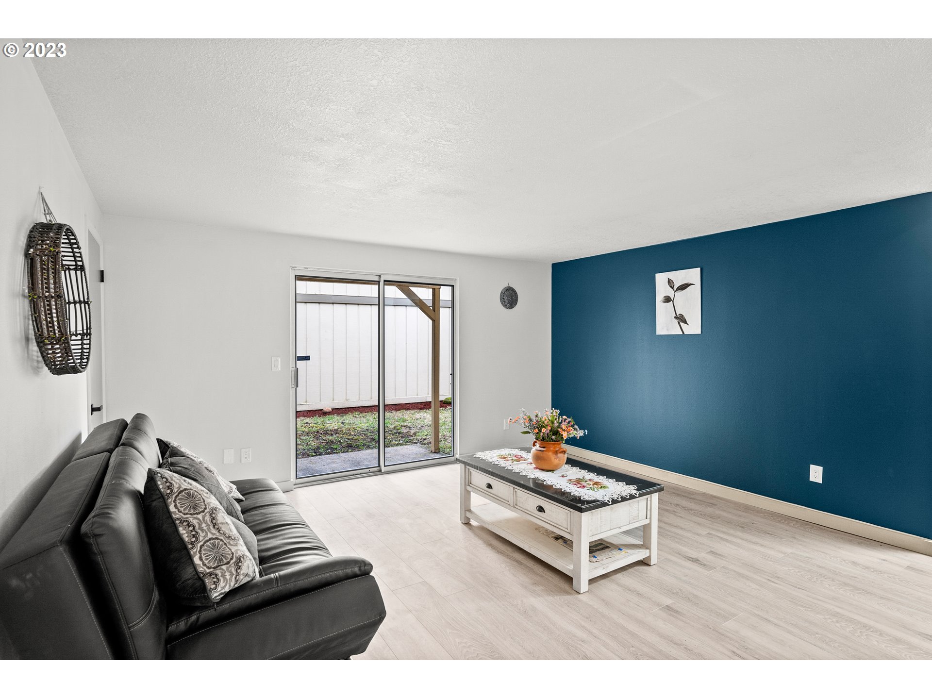Photo #4: 23318819 Listing 