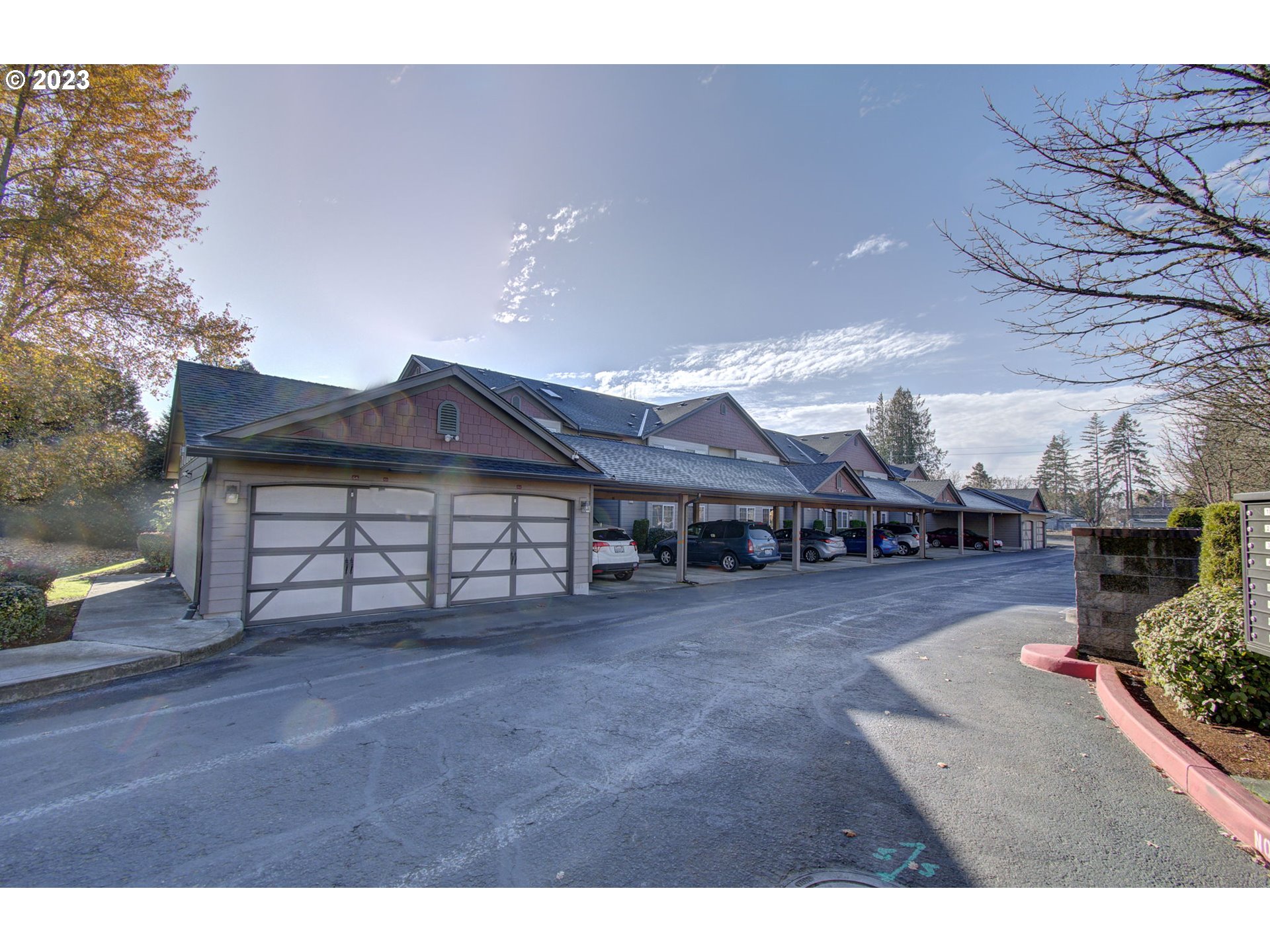 Photo #2: 23319246 Listing 
