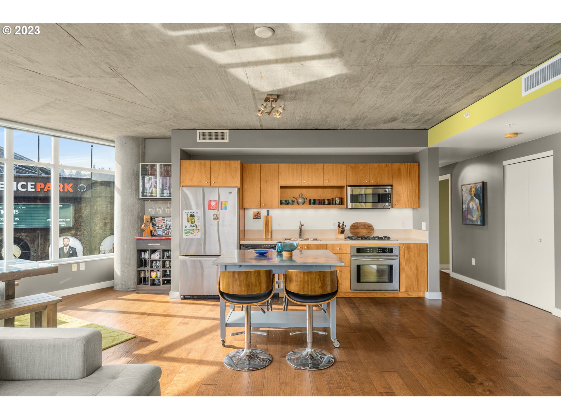 Photo #6: 23319908 Listing 