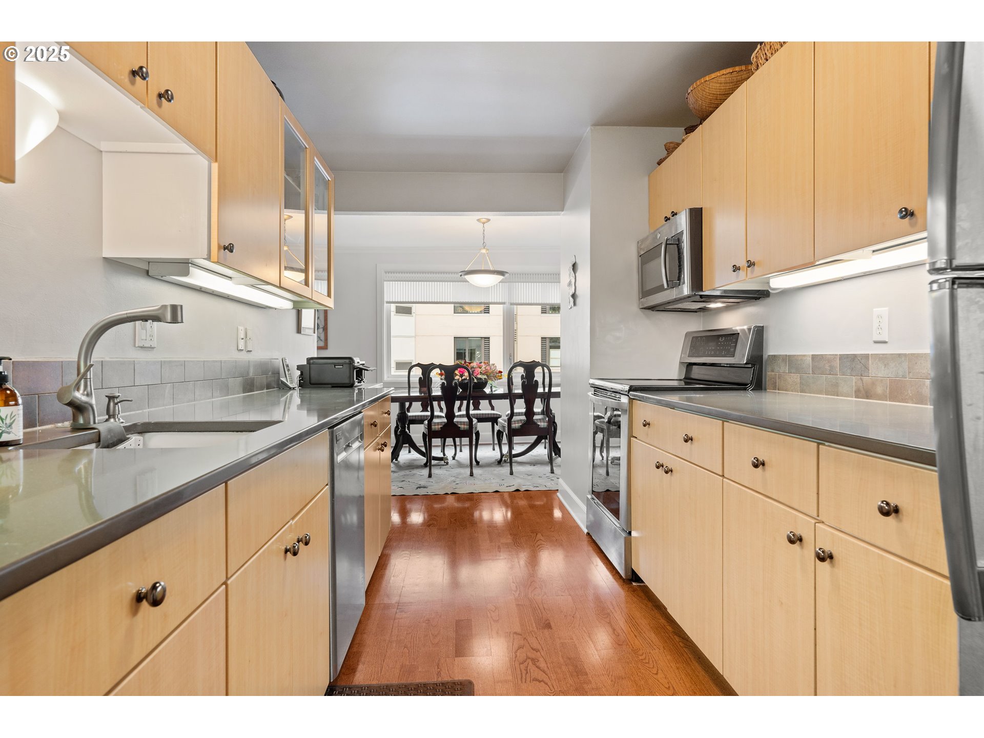 Photo #17: 233235526 Listing: Photo #17