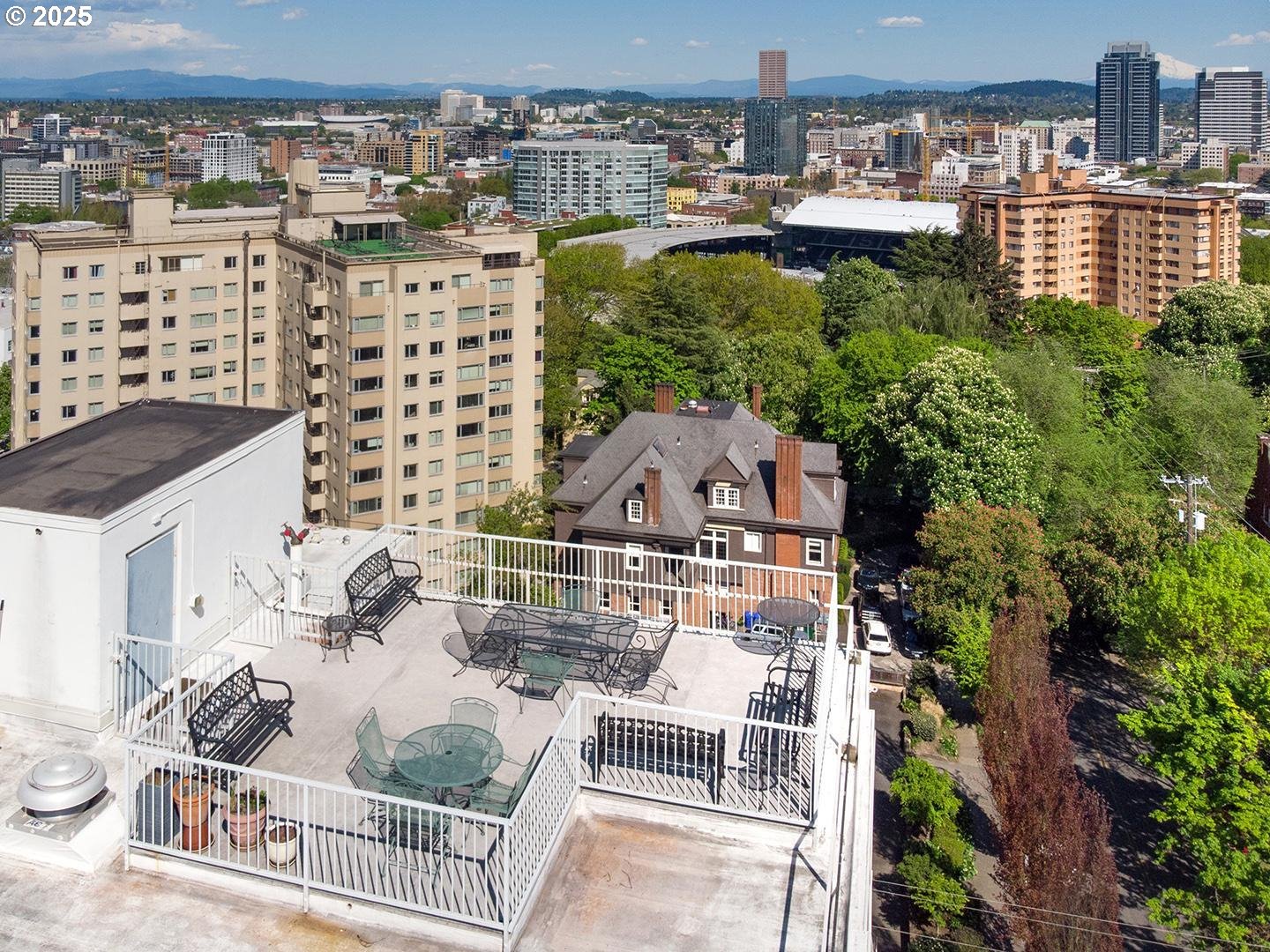 Photo #32: 233235526 Listing: Photo #32