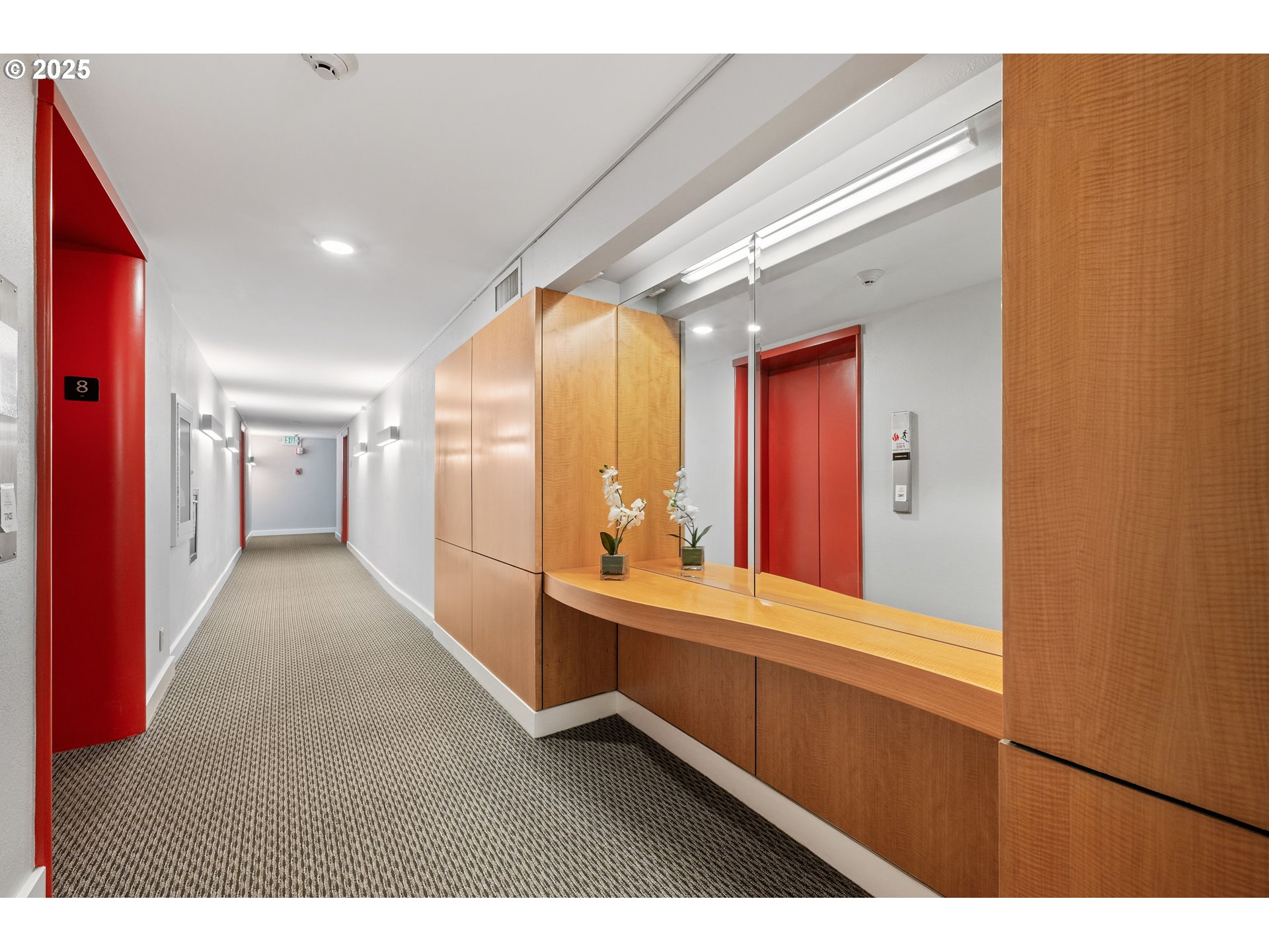 Photo #3: 233235526 Listing: Photo #3