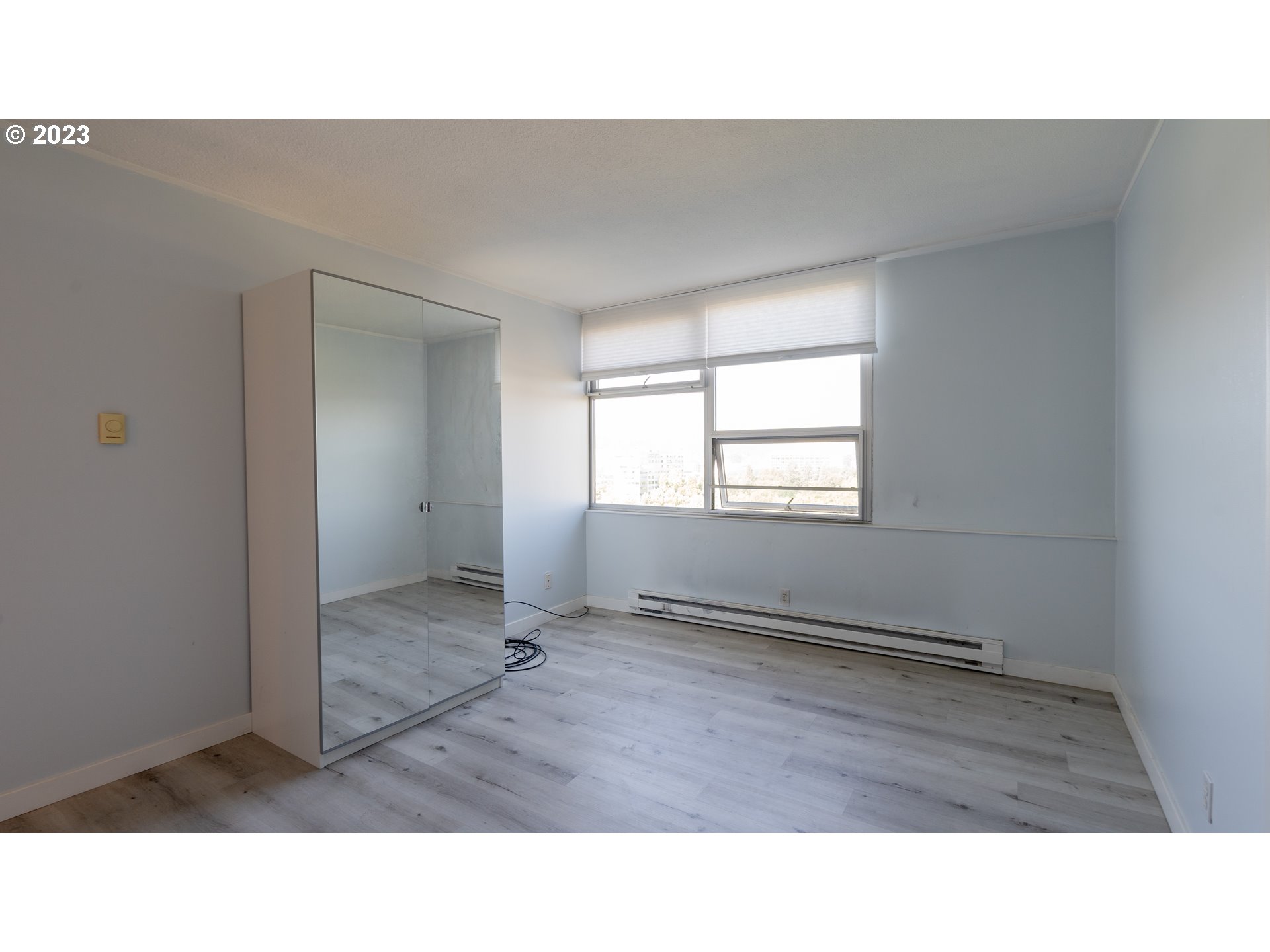 Photo #4: 23326279 Listing 