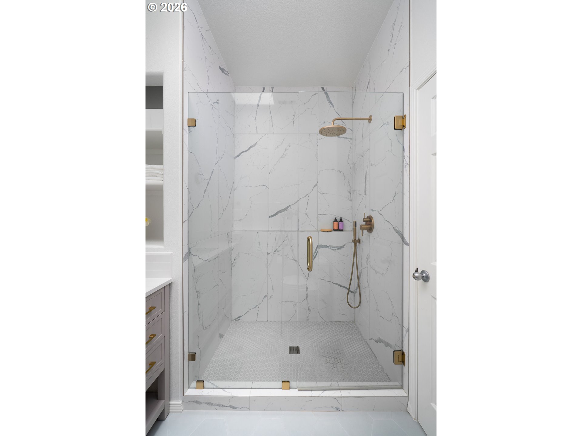 Photo #35: 233281758 Listing: Photo #35