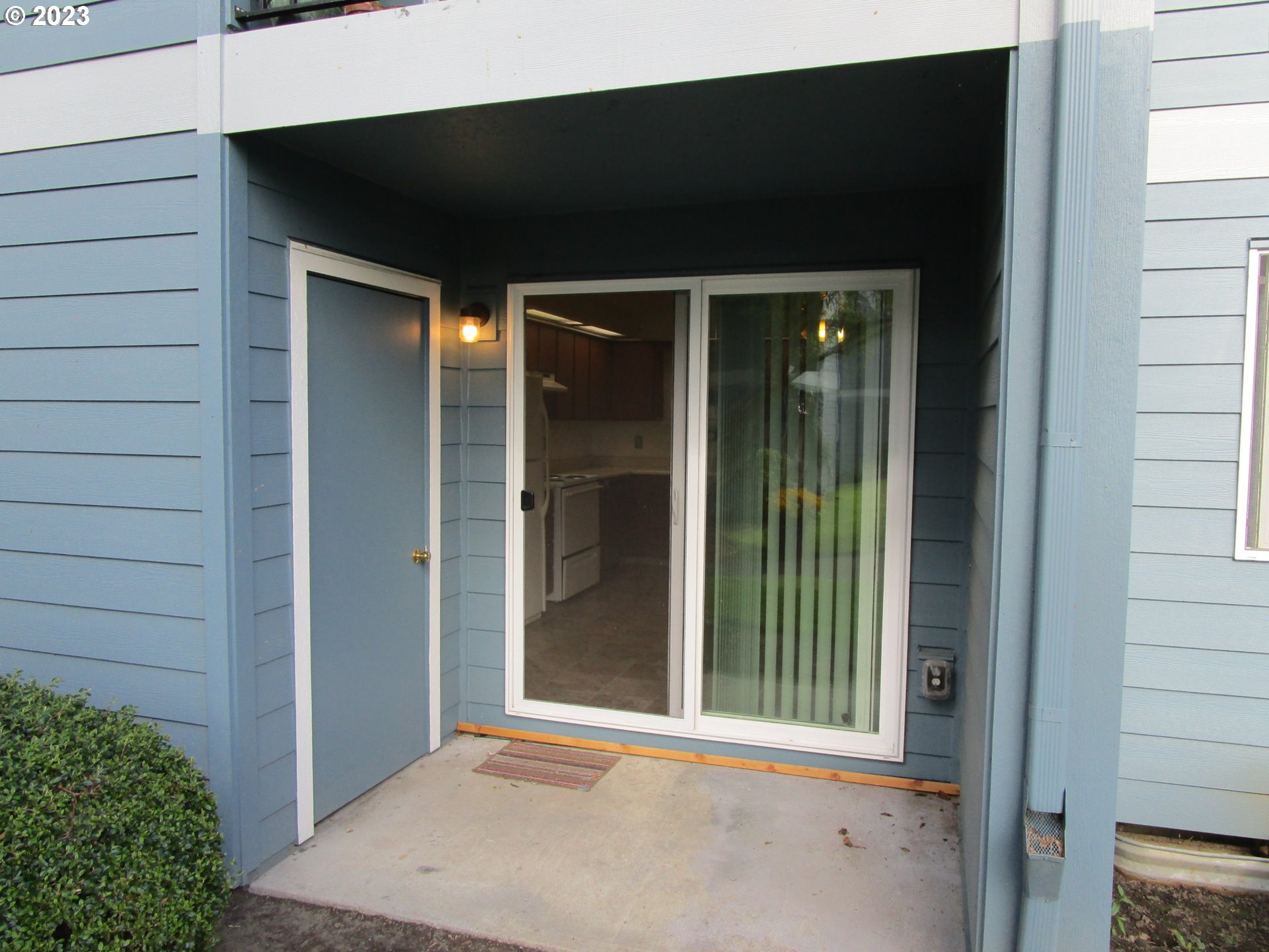 Photo #2: 23329628 Listing 