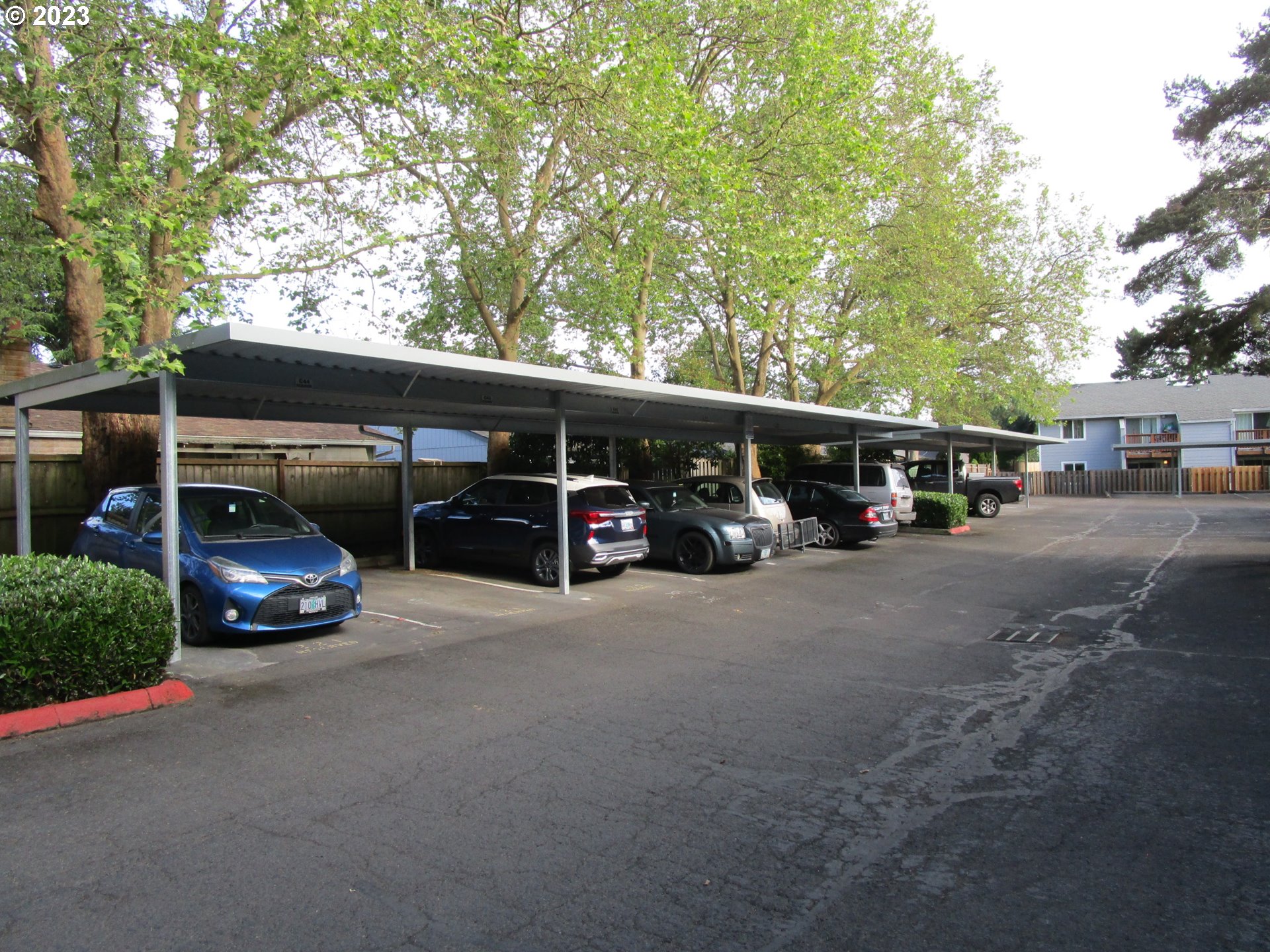 Photo #3: 23329628 Listing 