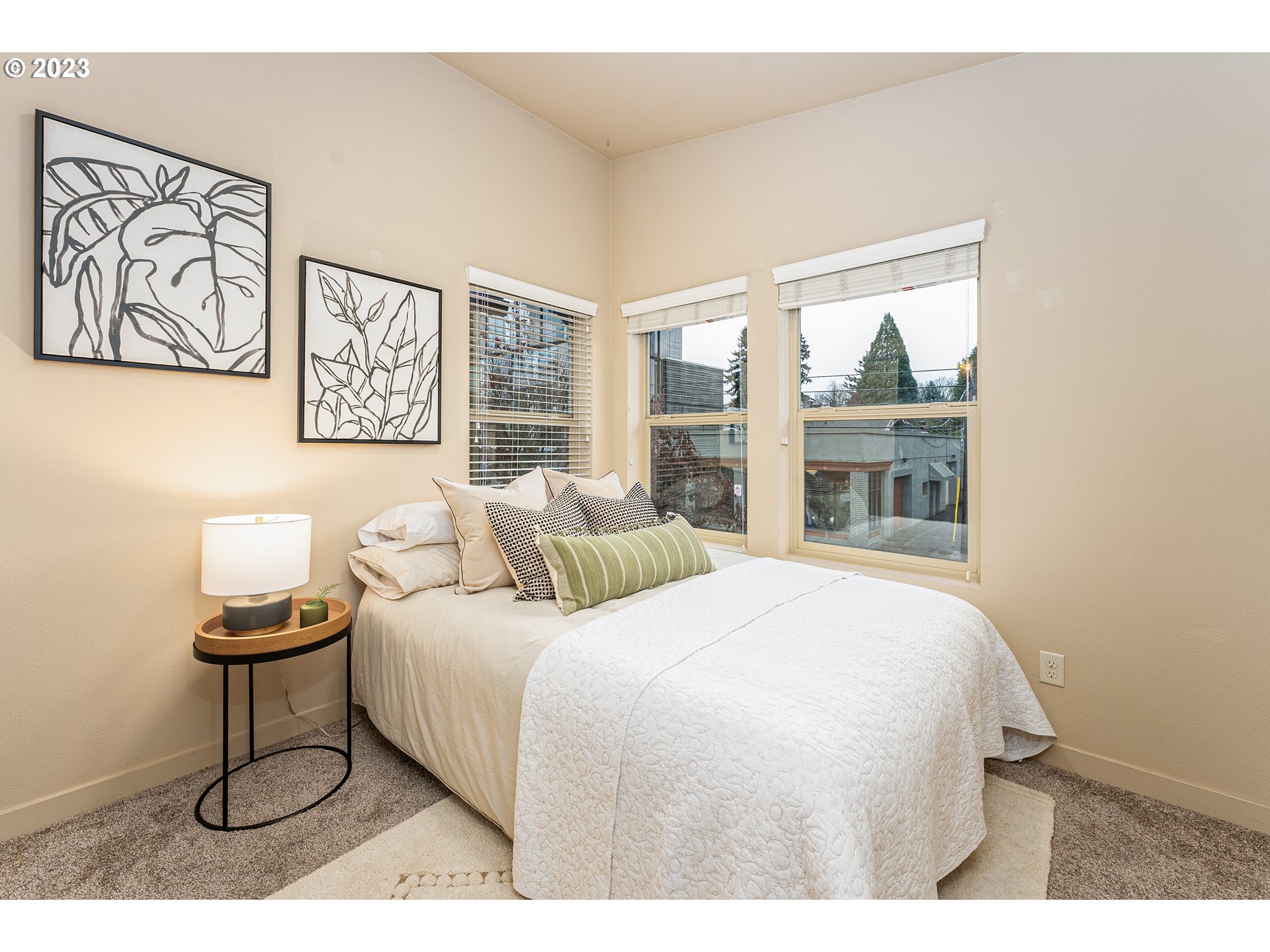 Photo #6: 23330810 Listing 