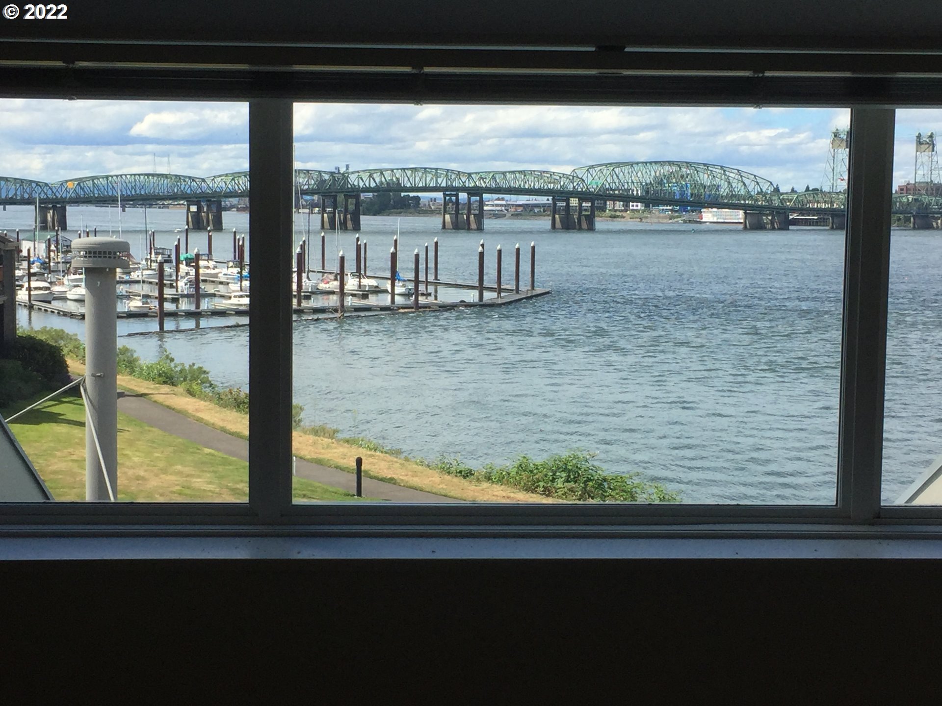 Photo #3: 23332304 Listing 