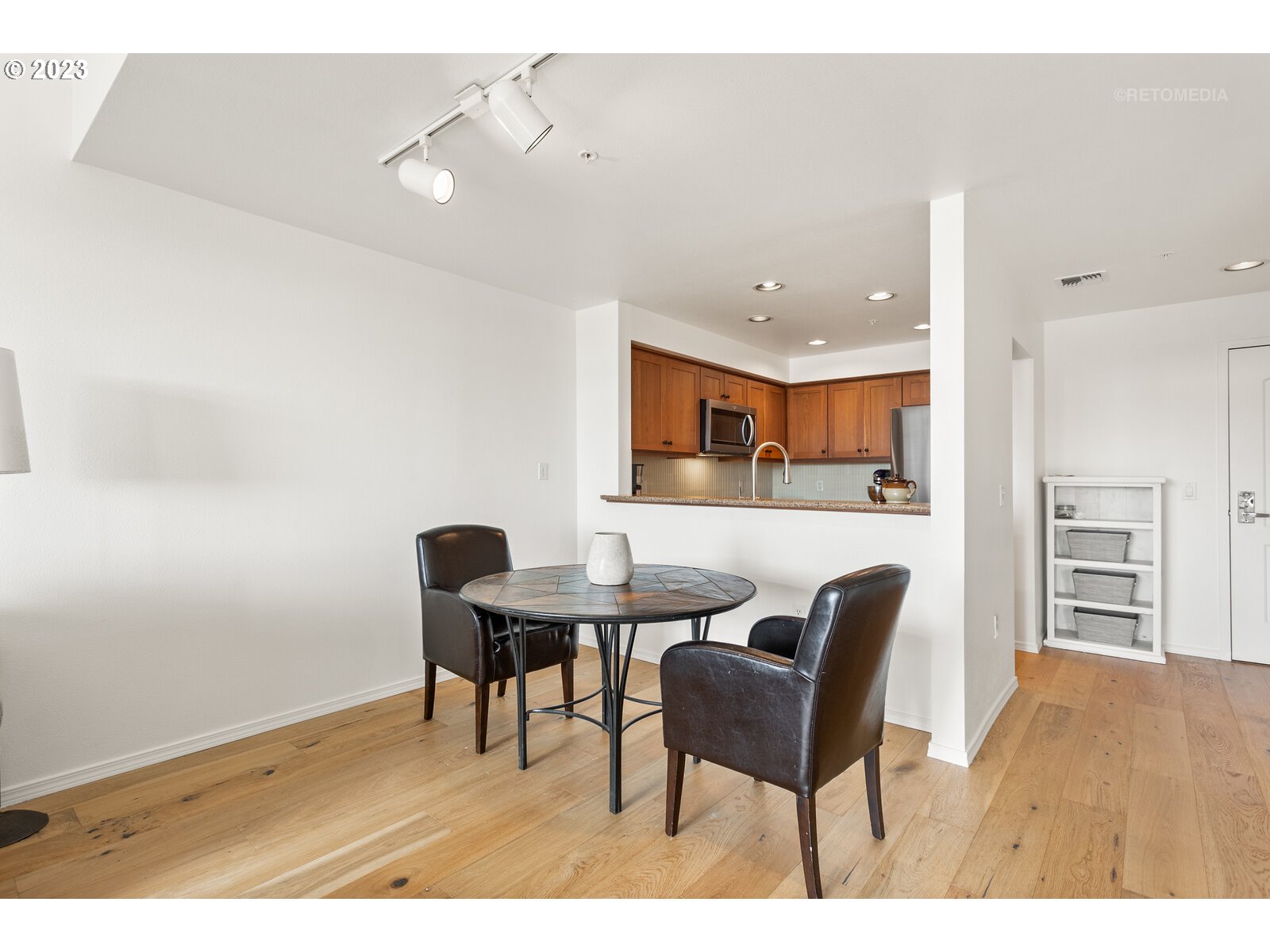 Photo #19: 23333508 Listing 