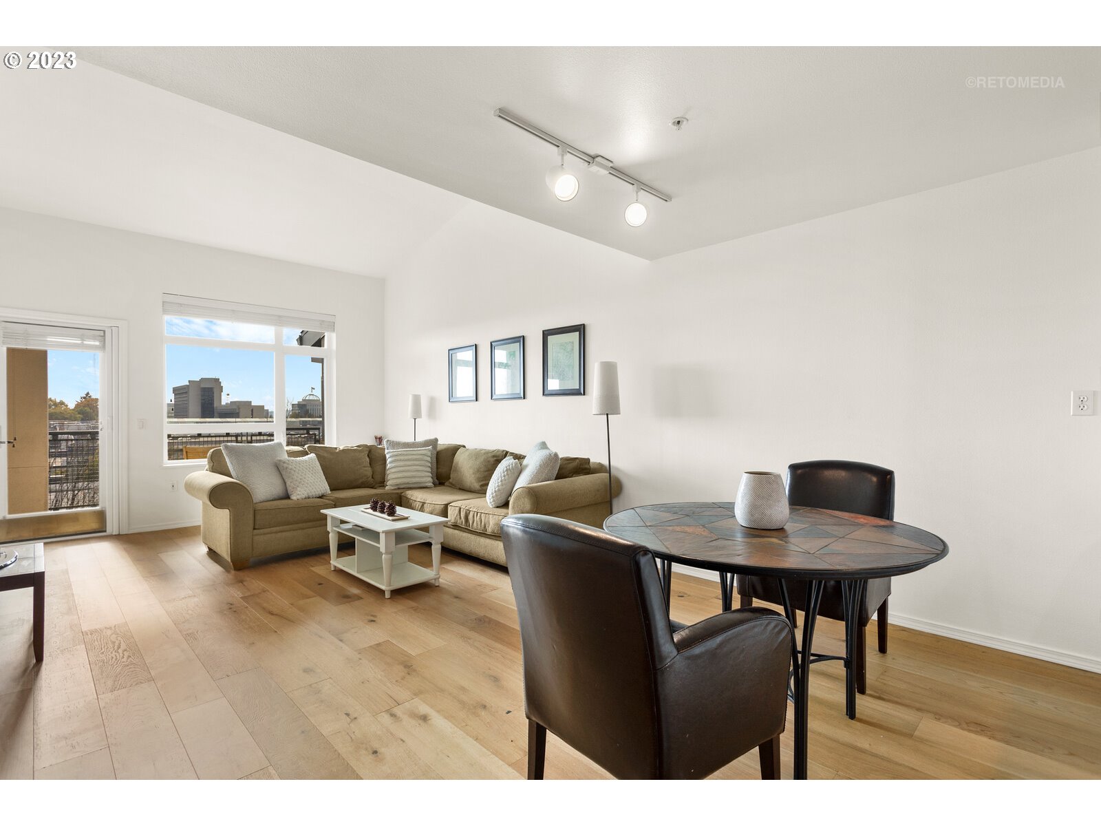 Photo #20: 23333508 Listing 