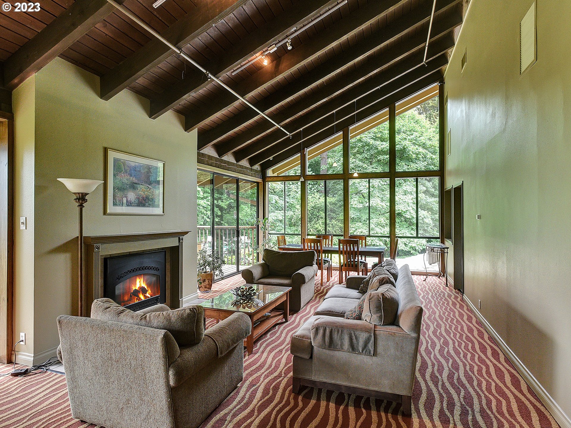 Photo #2: 23340774 Listing 