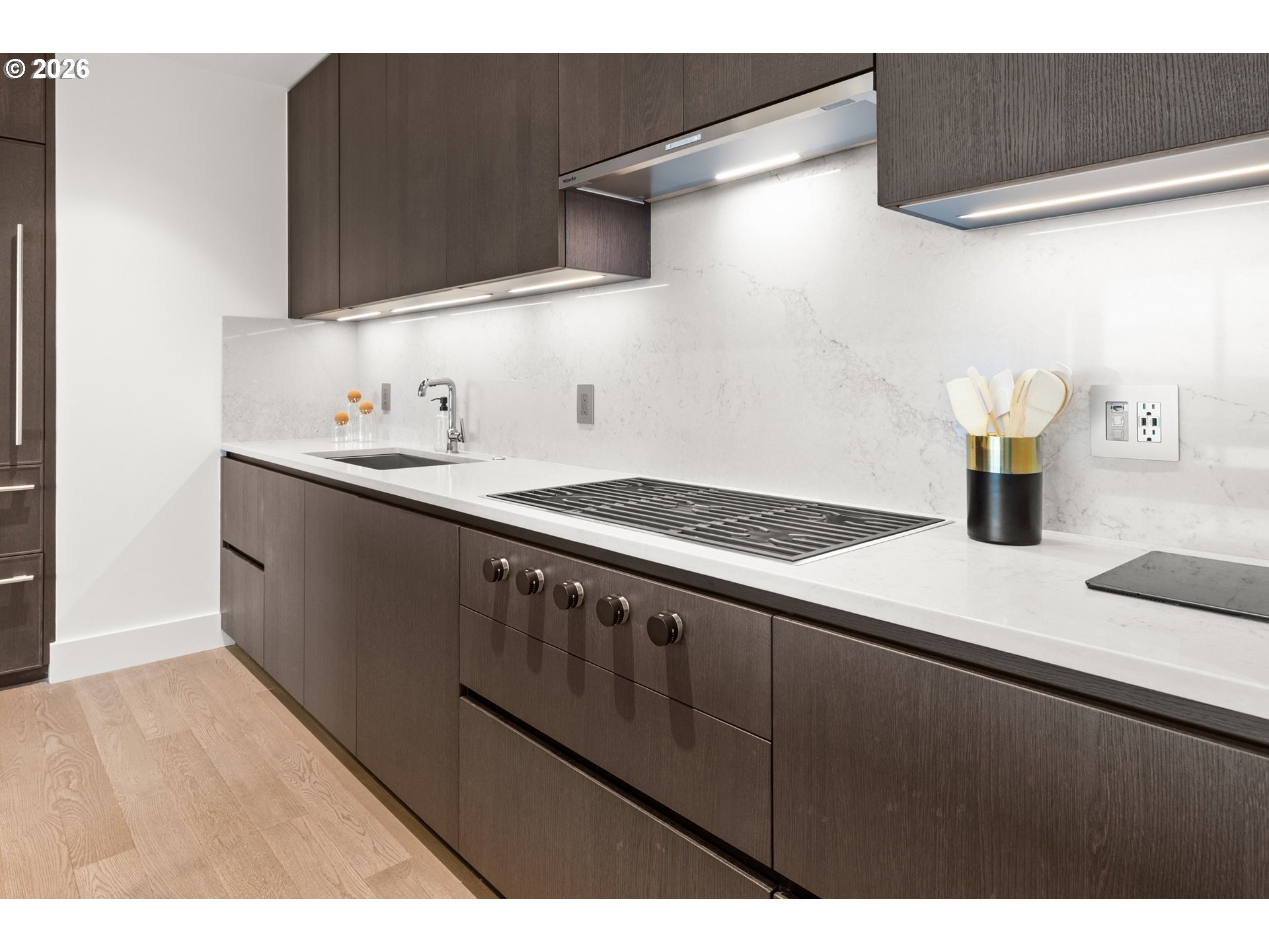 Photo #12: 233460722 Listing: Photo #12