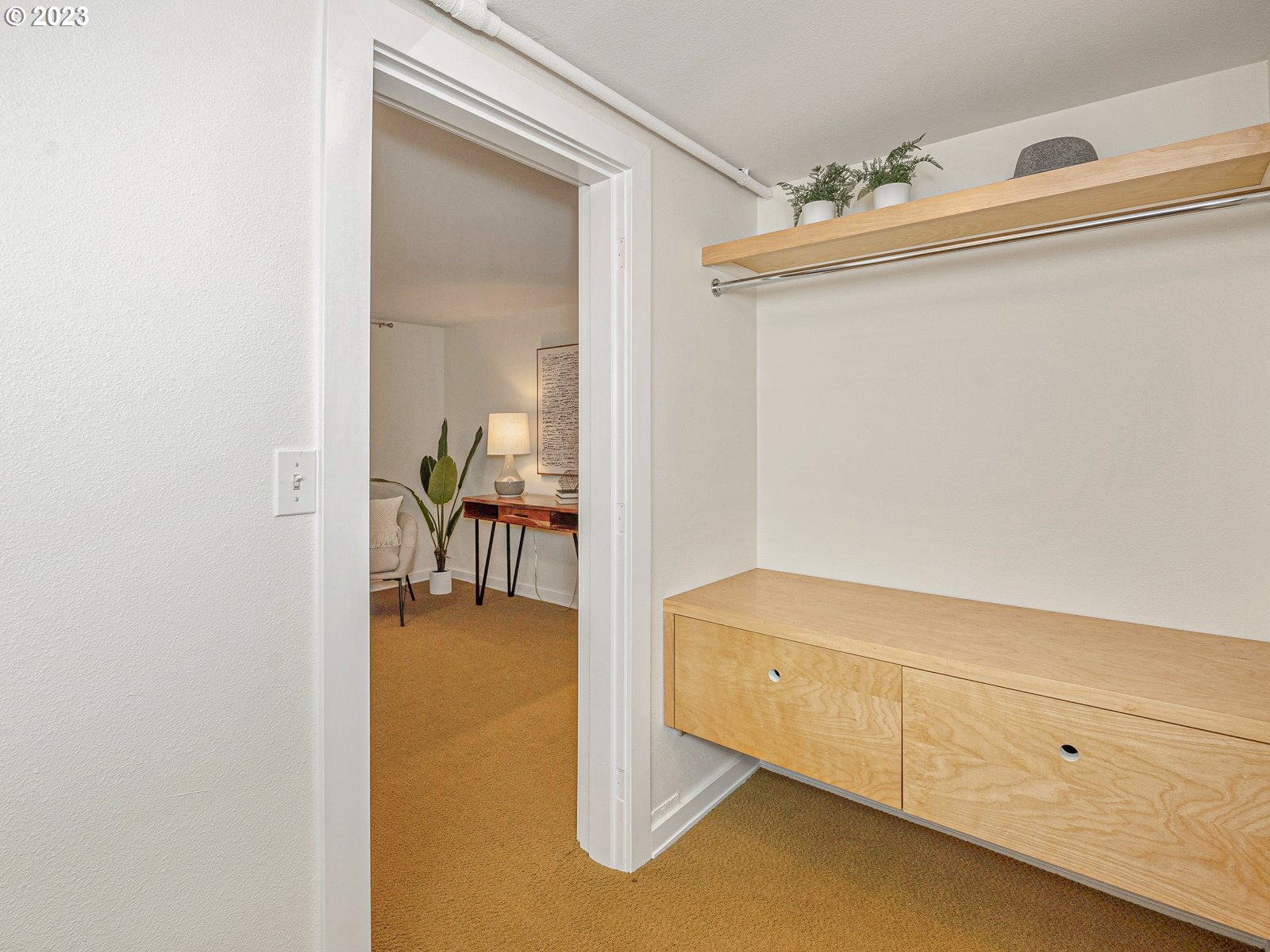 Photo #2: 23352399 Listing 
