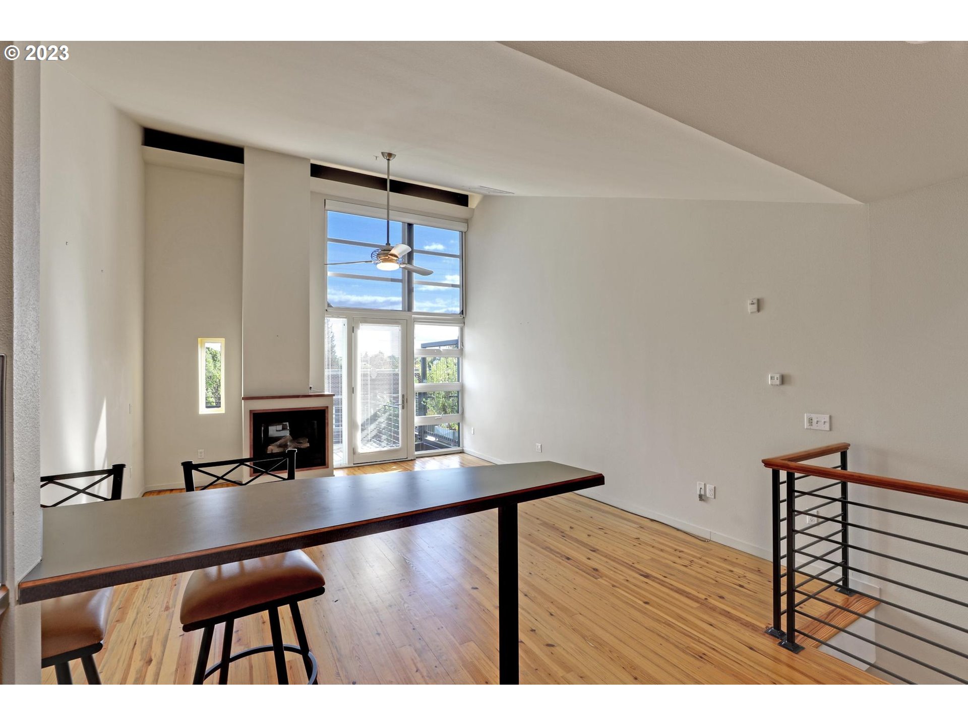Photo #3: 23353660 Listing 