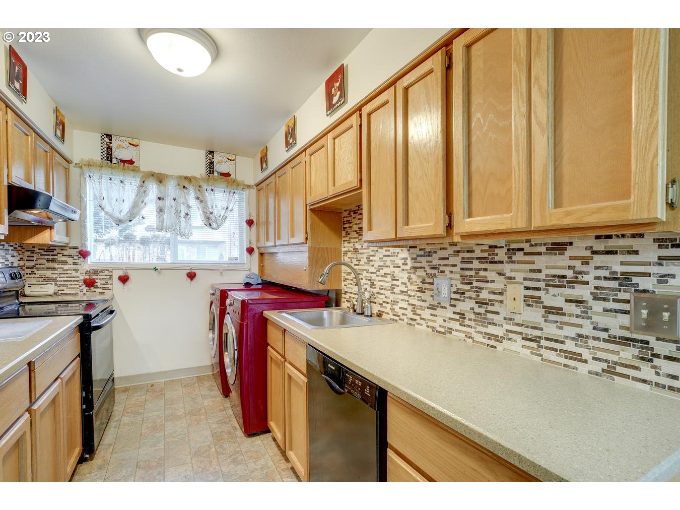 Photo #3: 23353681 Listing 