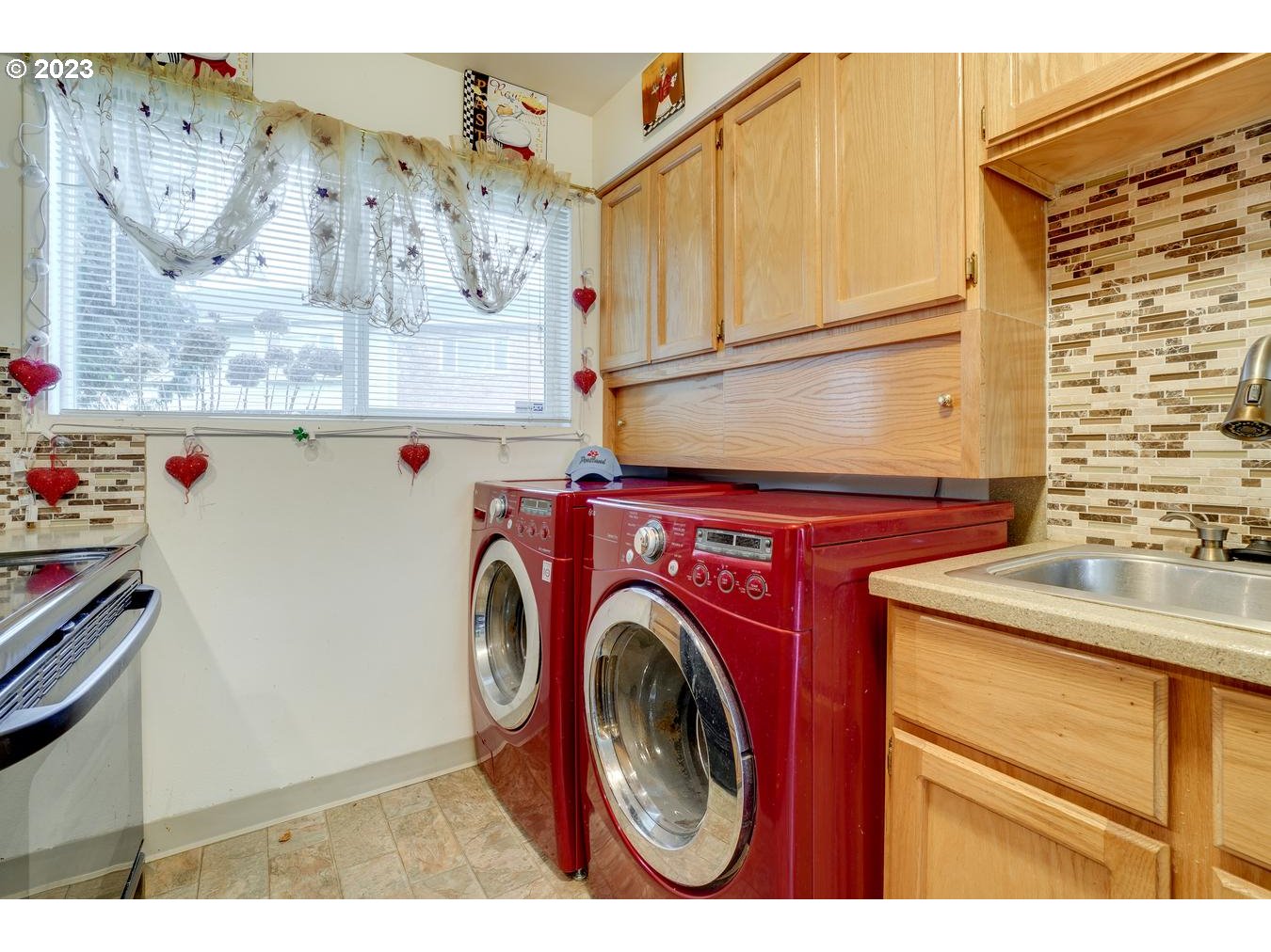 Photo #4: 23353681 Listing 
