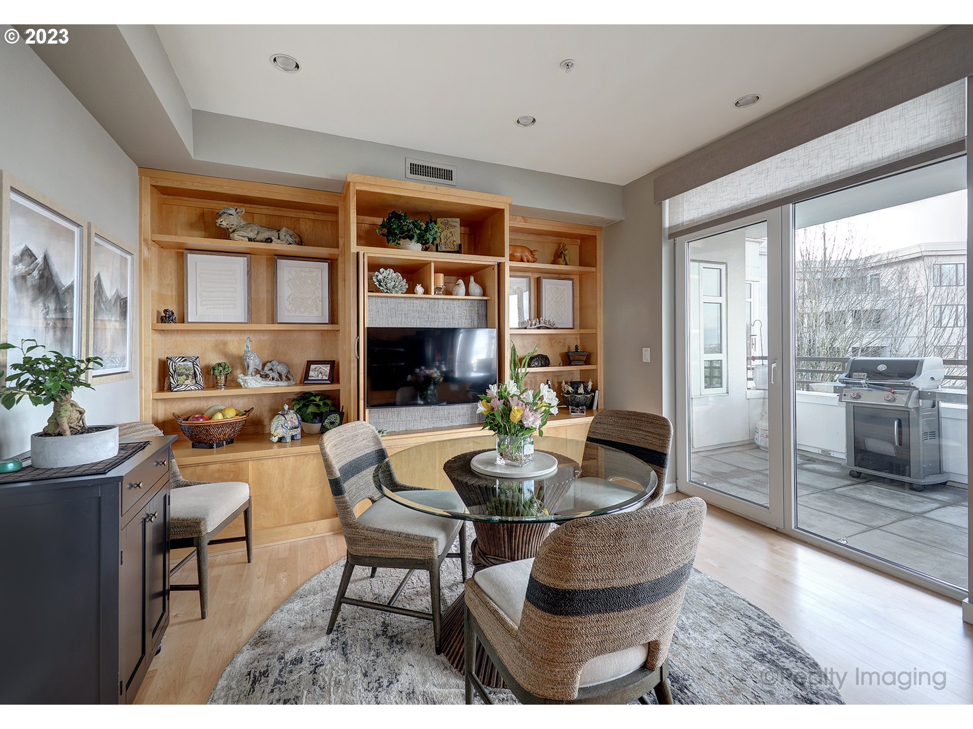 Photo #16: 23356385 Listing 
