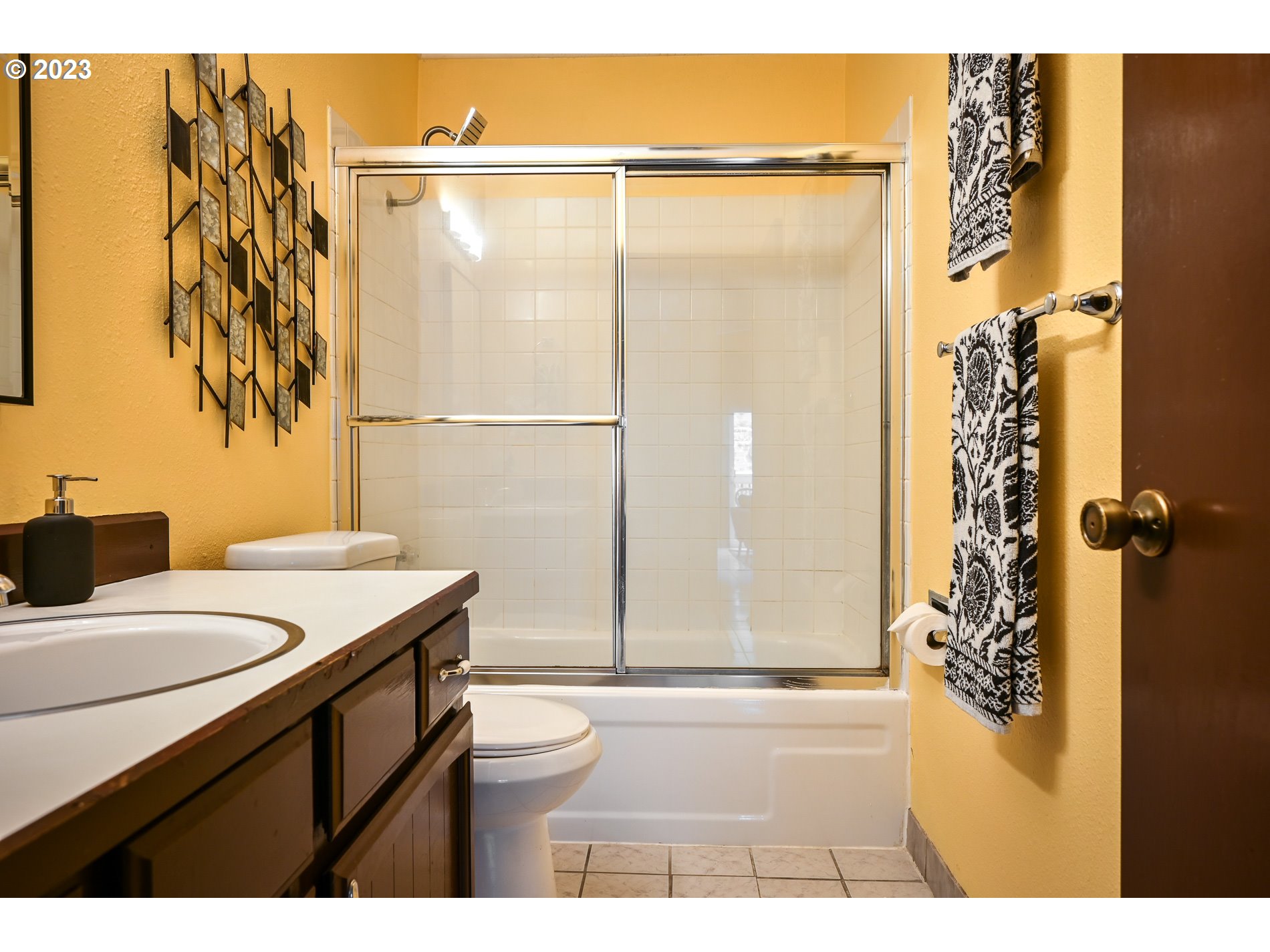 Photo #14: 23358713 Listing 