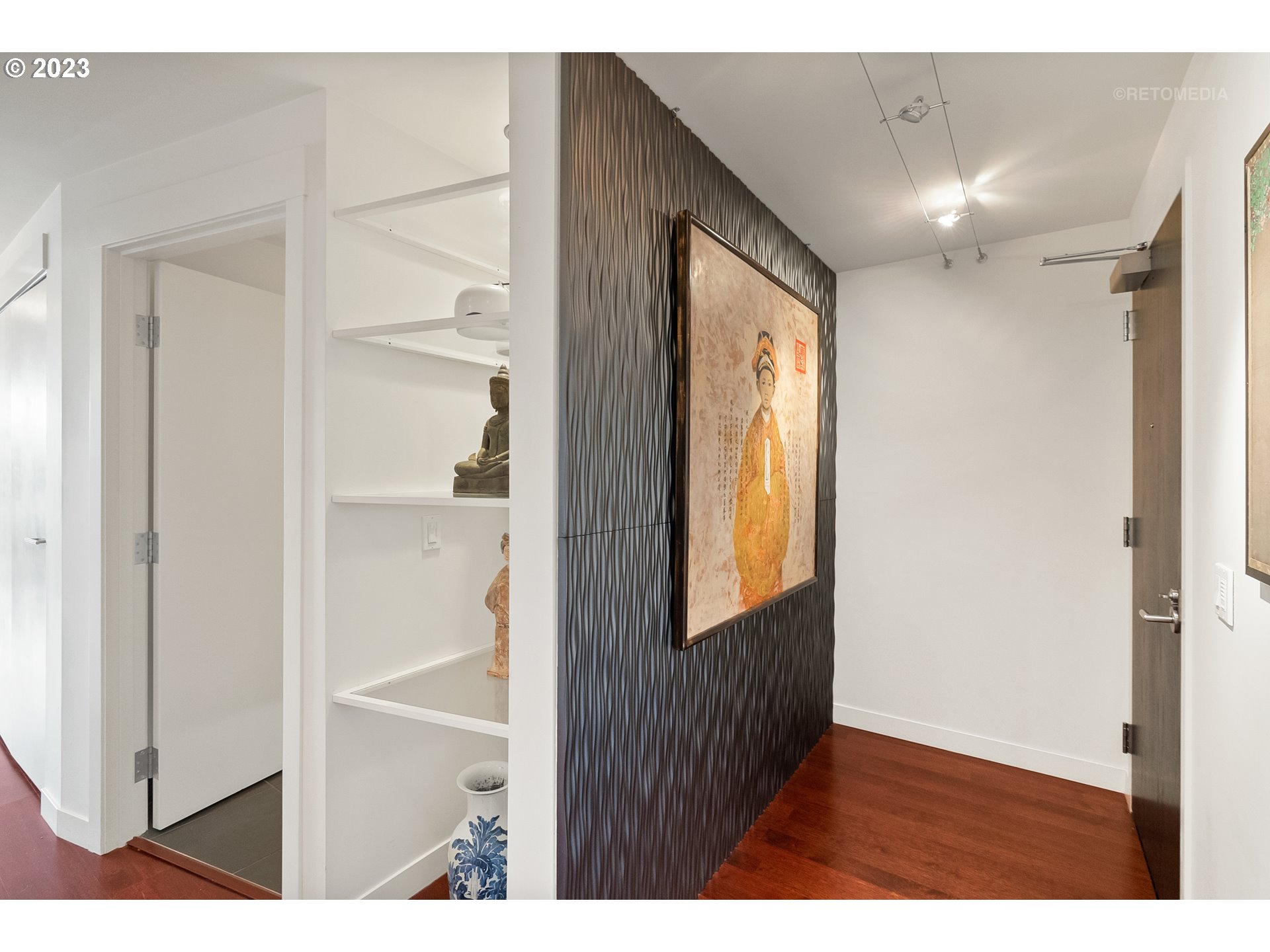 Photo #5: 23364023 Listing 